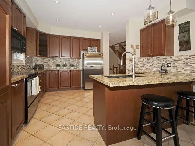 29 Wolfson Crescent