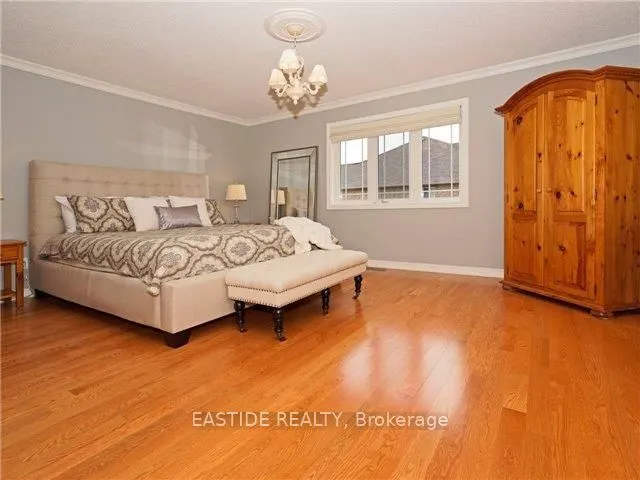 29 Wolfson Crescent