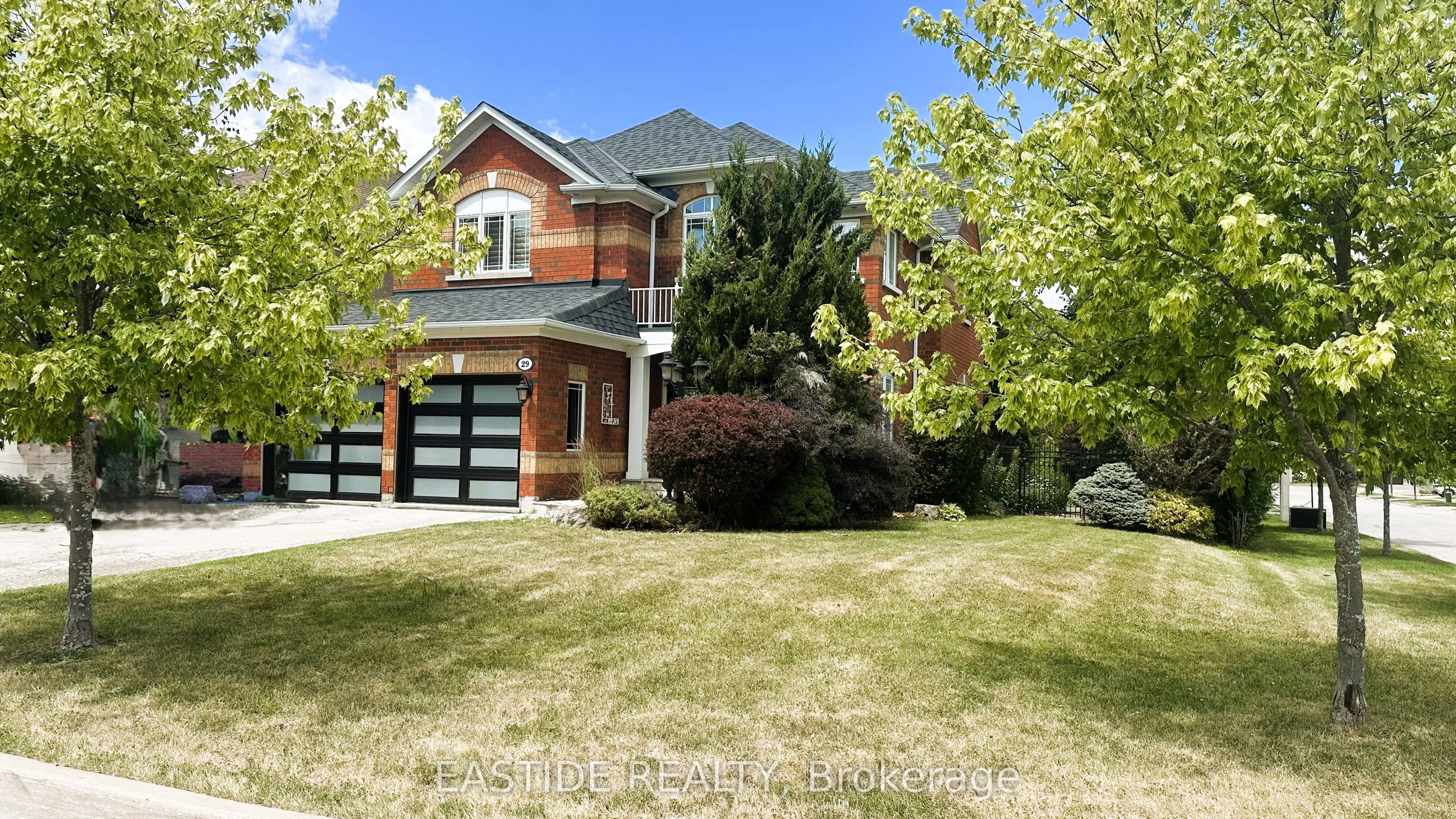 29 Wolfson Crescent