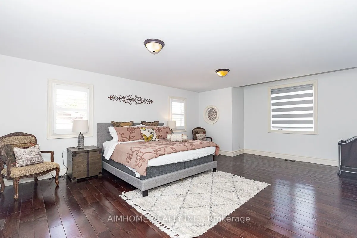 220 Weldrick Road W