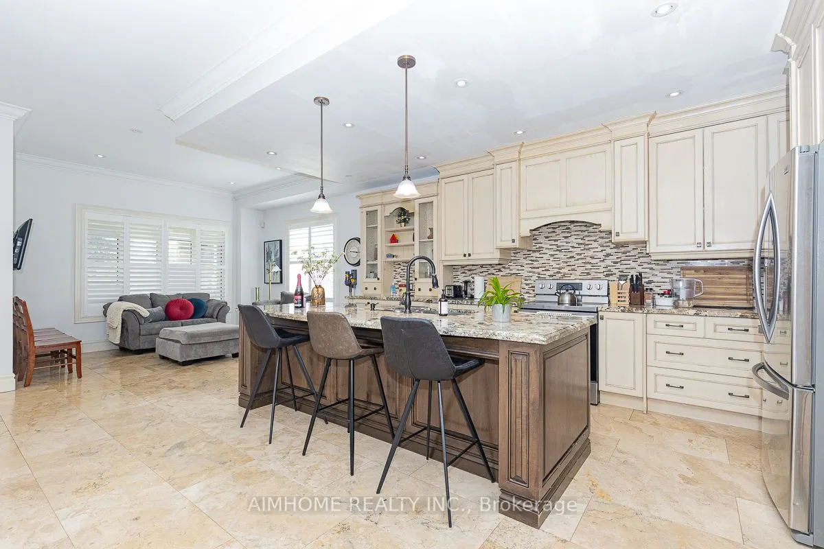 220 Weldrick Road W