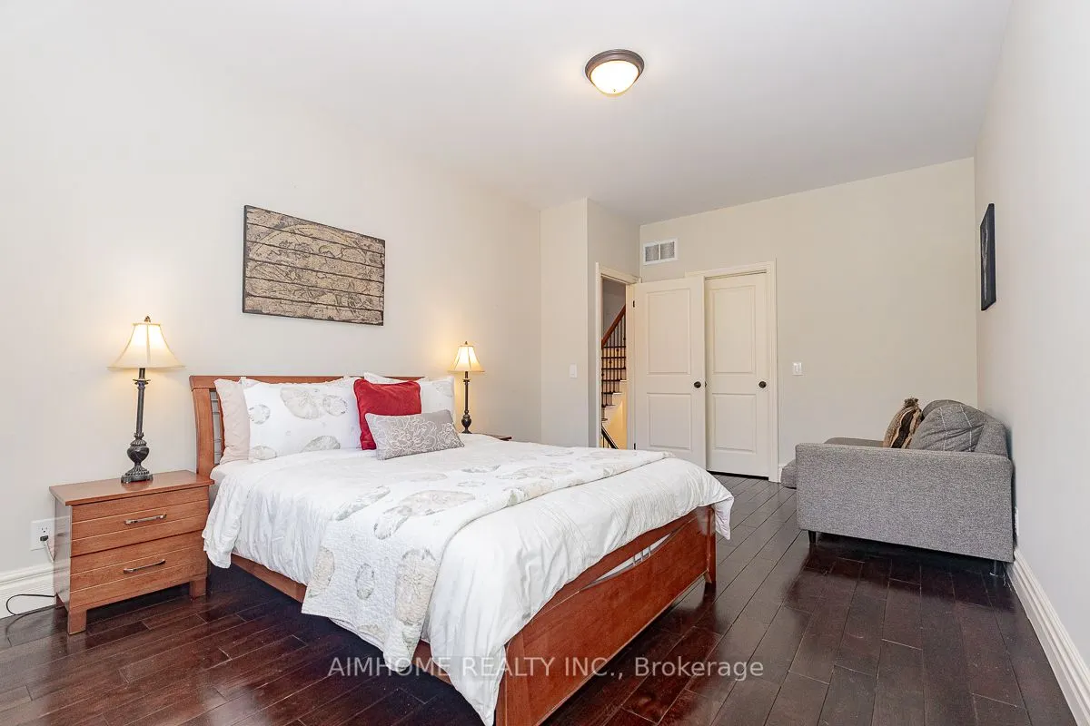 220 Weldrick Road W