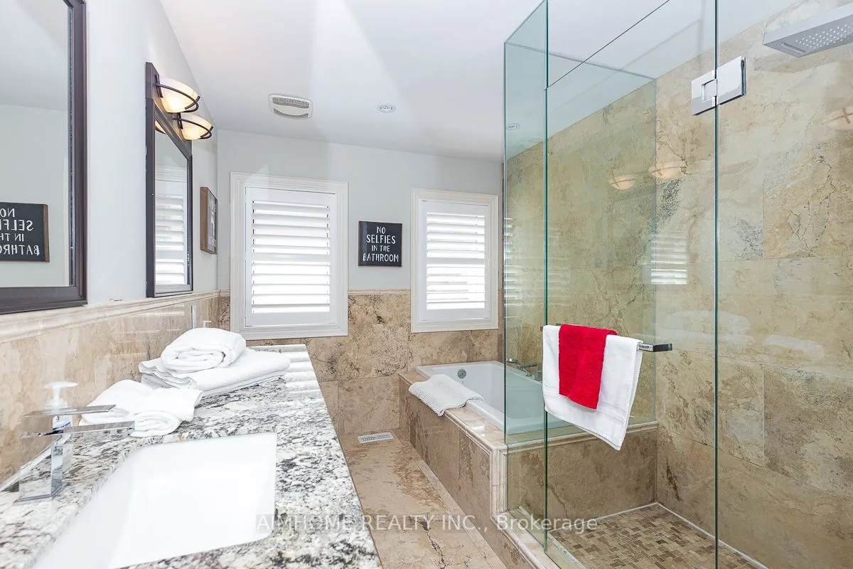 220 Weldrick Road W