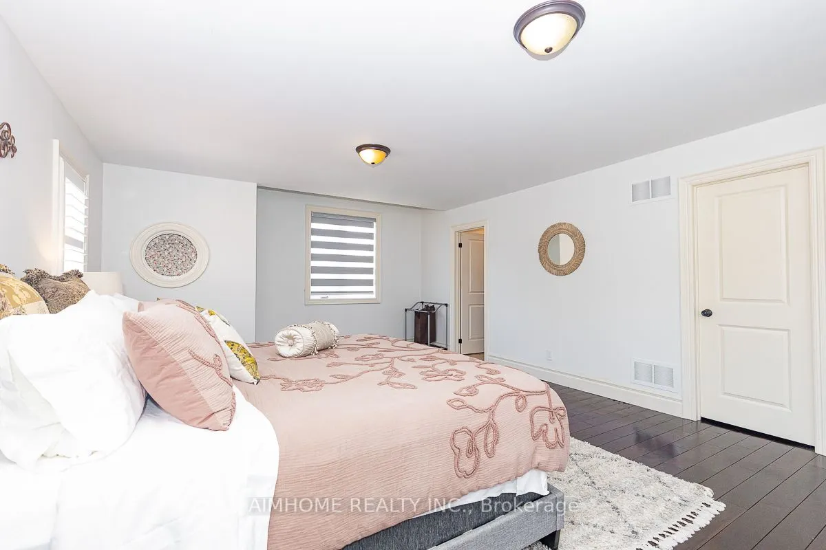 220 Weldrick Road W