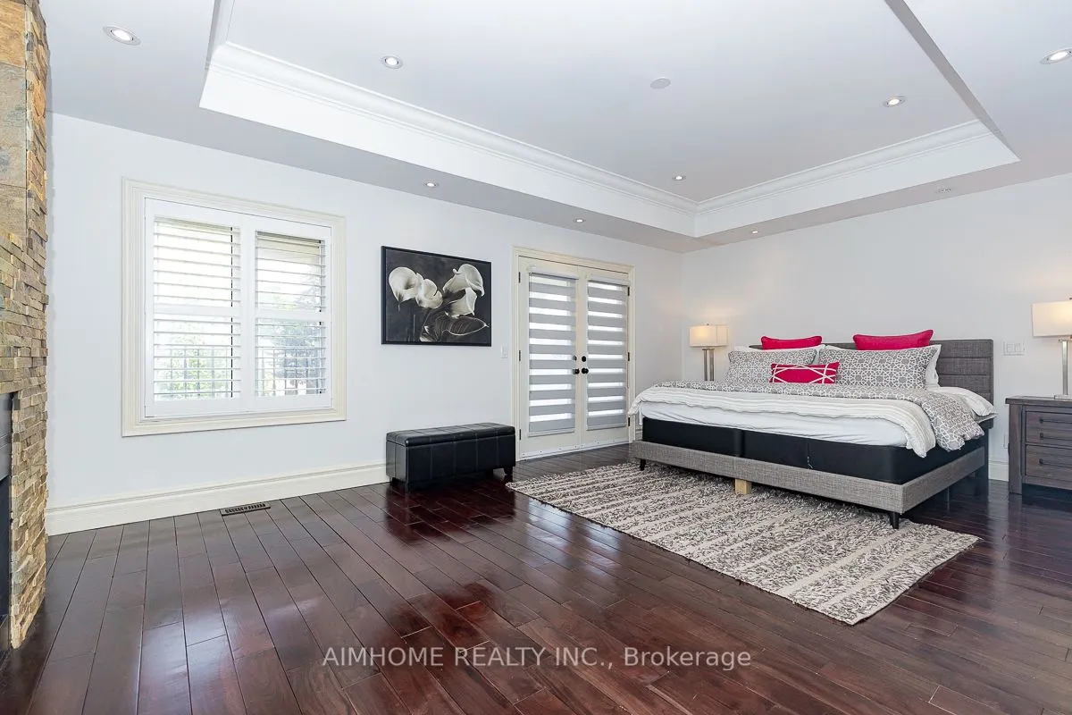 220 Weldrick Road W