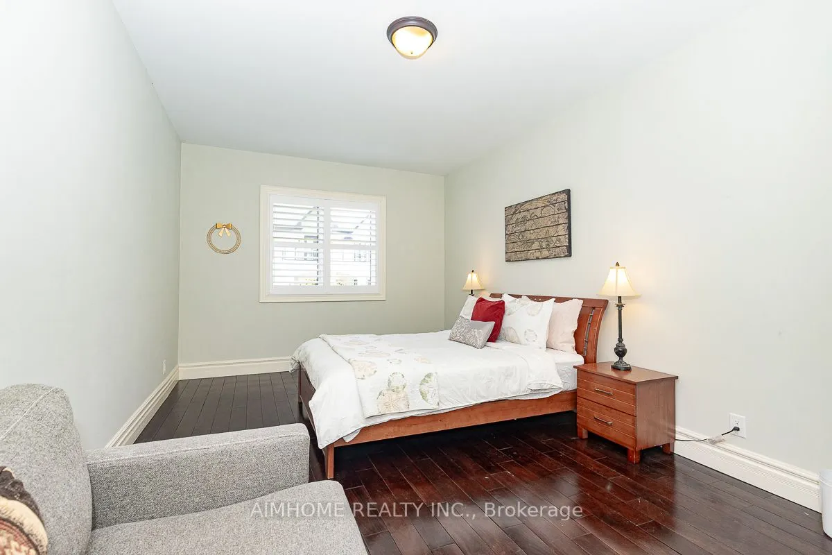 220 Weldrick Road W