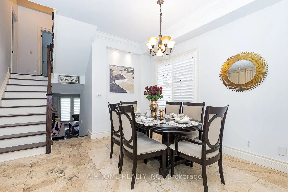 220 Weldrick Road W