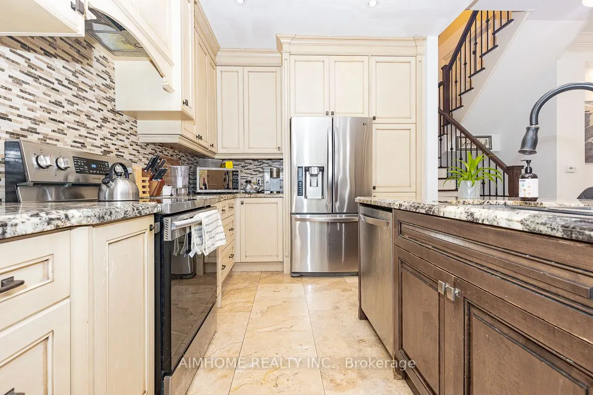 220 Weldrick Road W