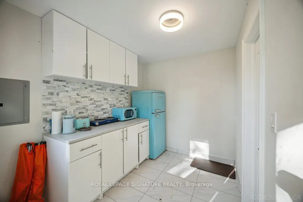 170 Moores Beach Road