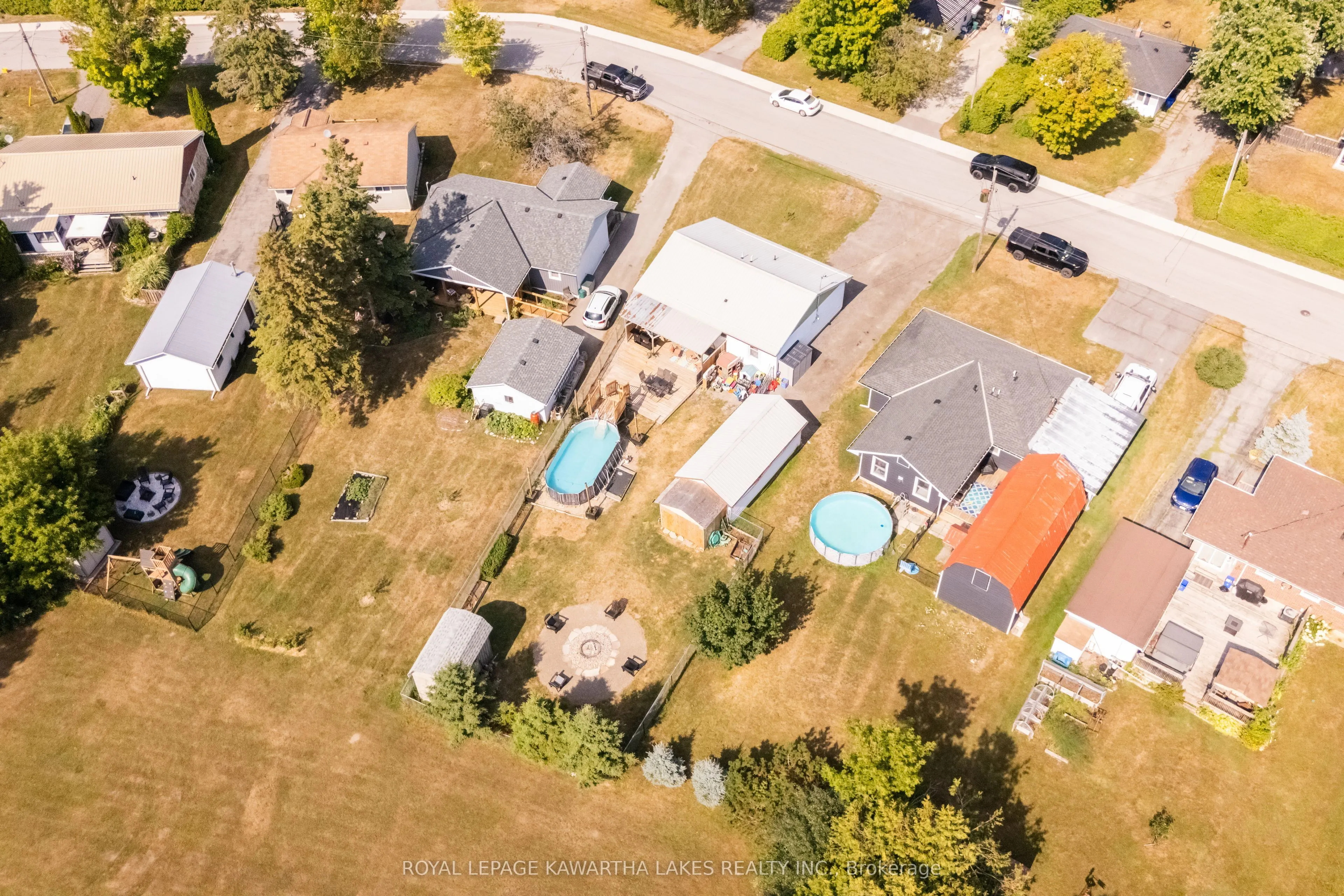 446 Dundas Street