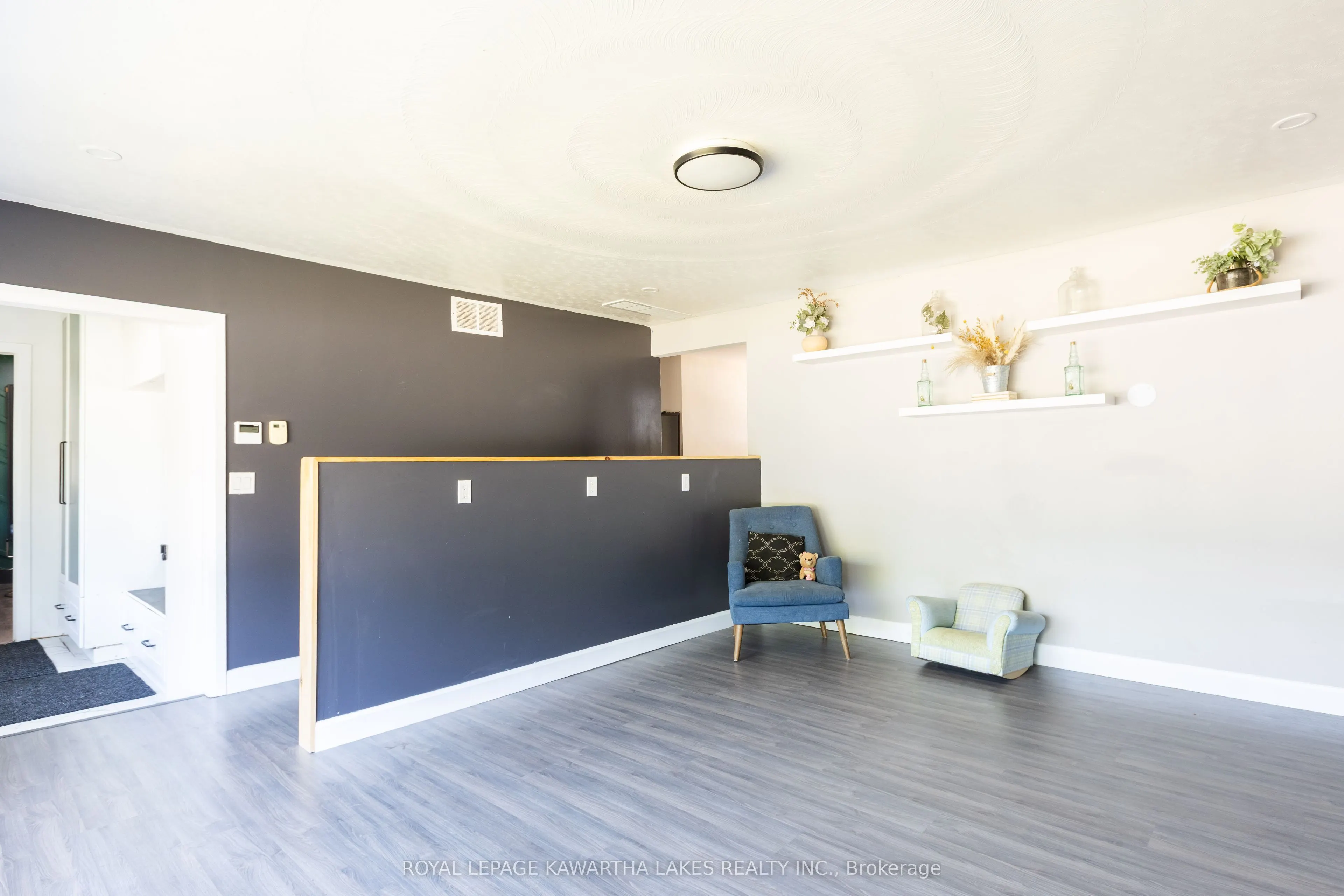 446 Dundas Street