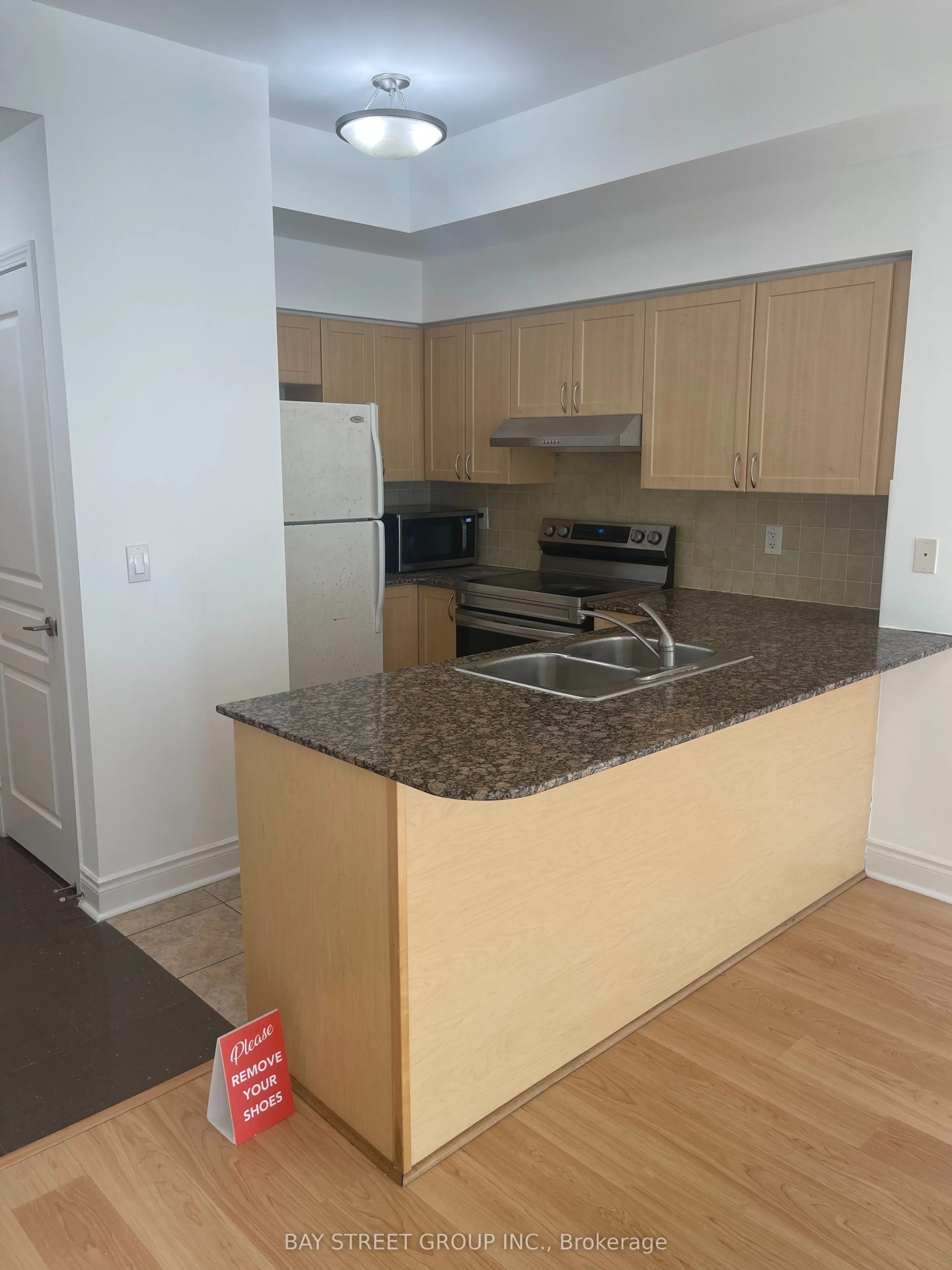 55 South Town Centre Boulevard, #1208