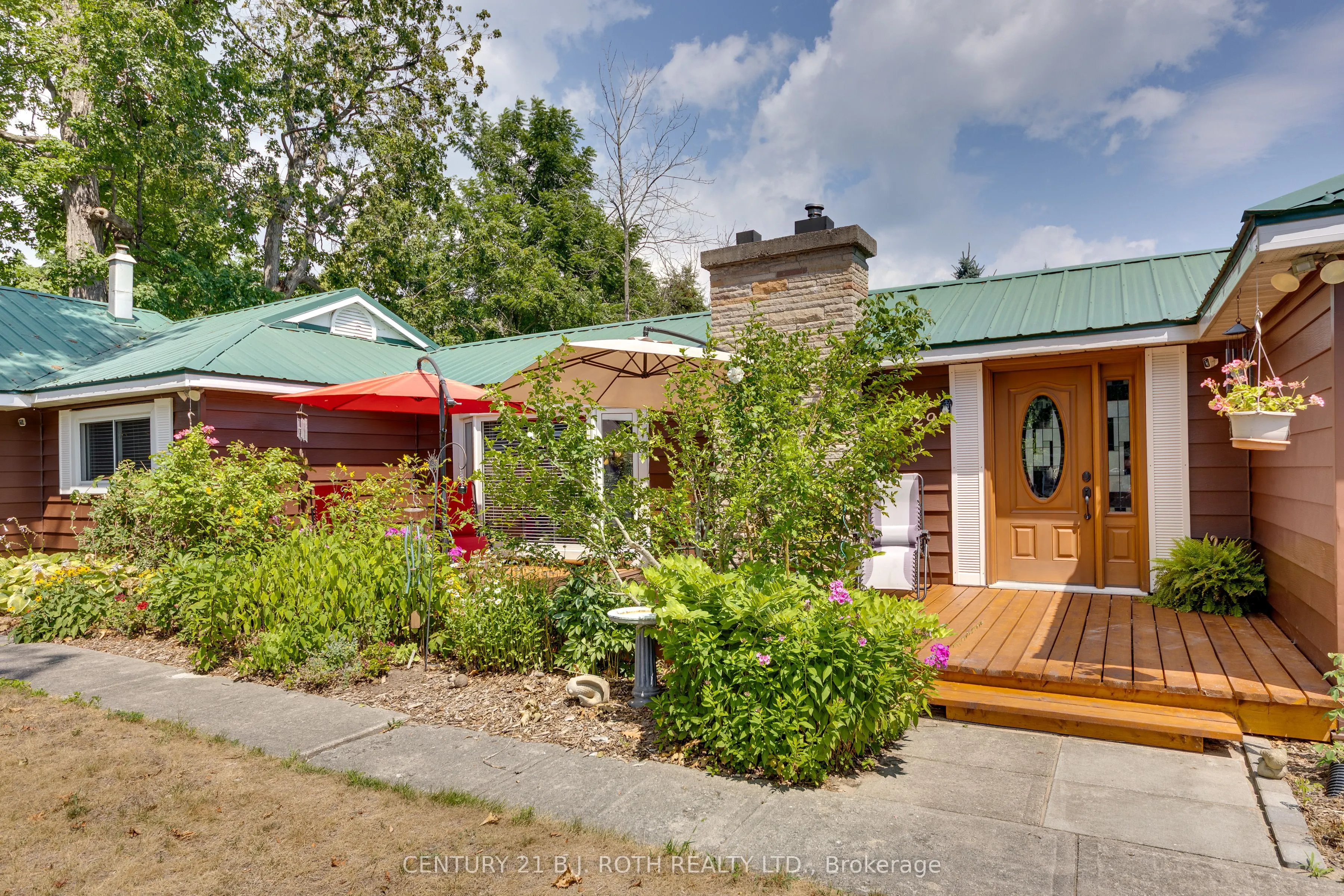 3929 Alderly Avenue