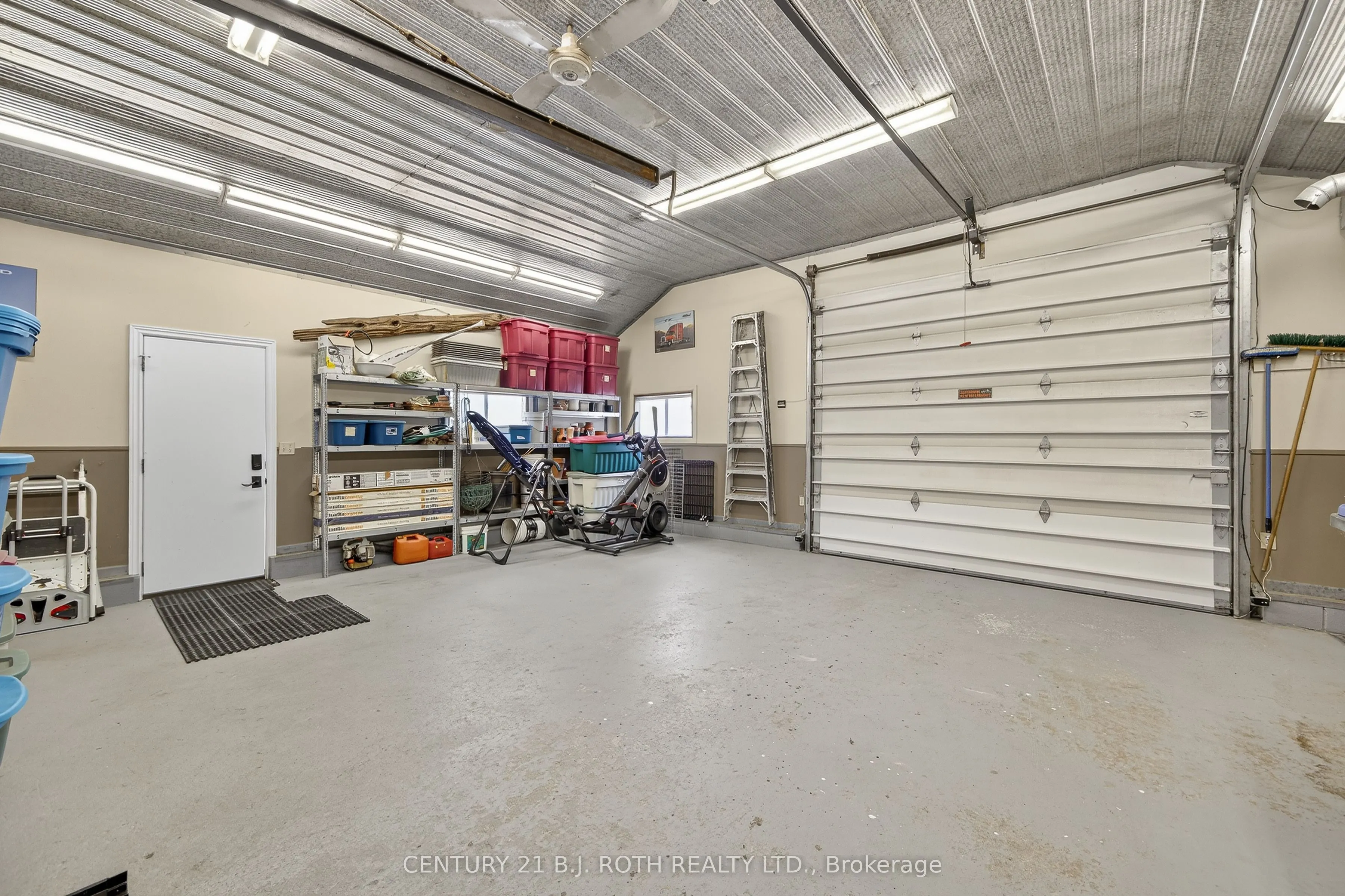 3929 Alderly Avenue