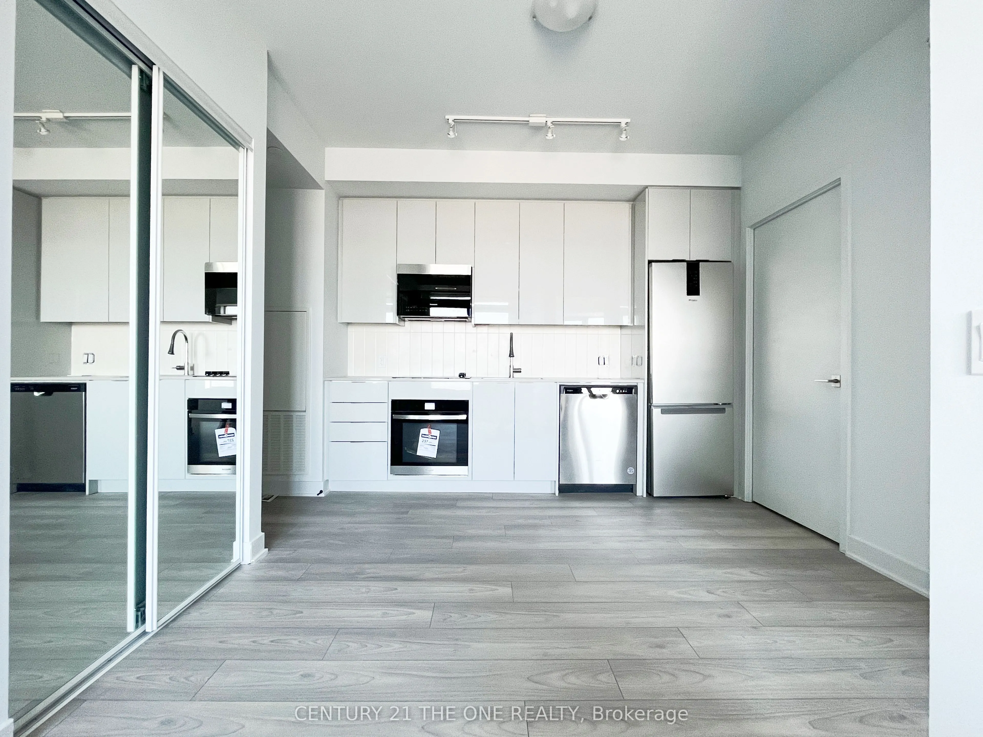 2920 Highway 7 Road, #5101