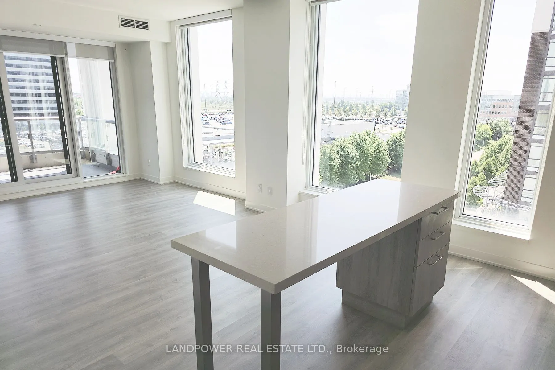 8119 Birchmount Road, #819