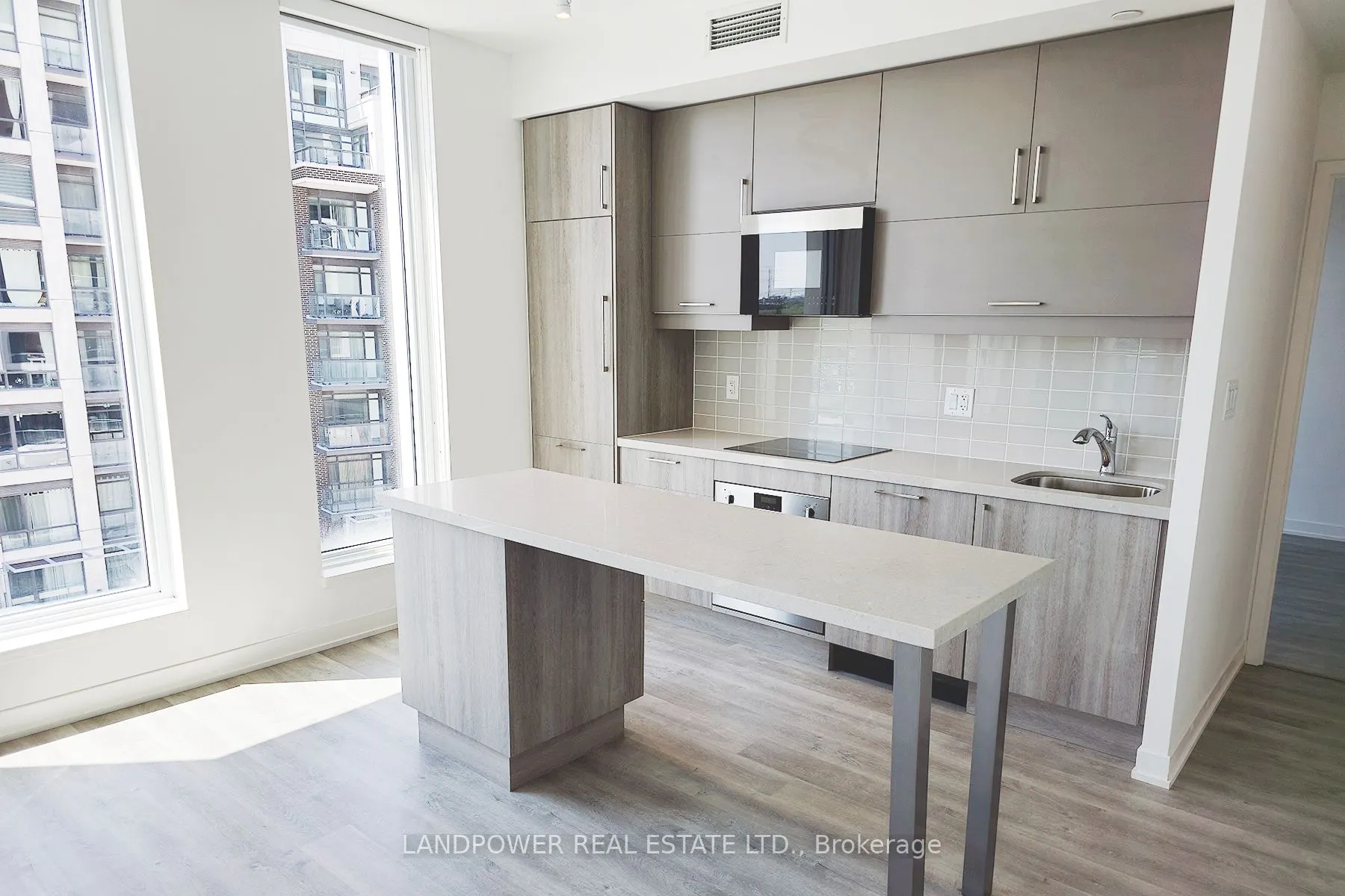 8119 Birchmount Road, #819