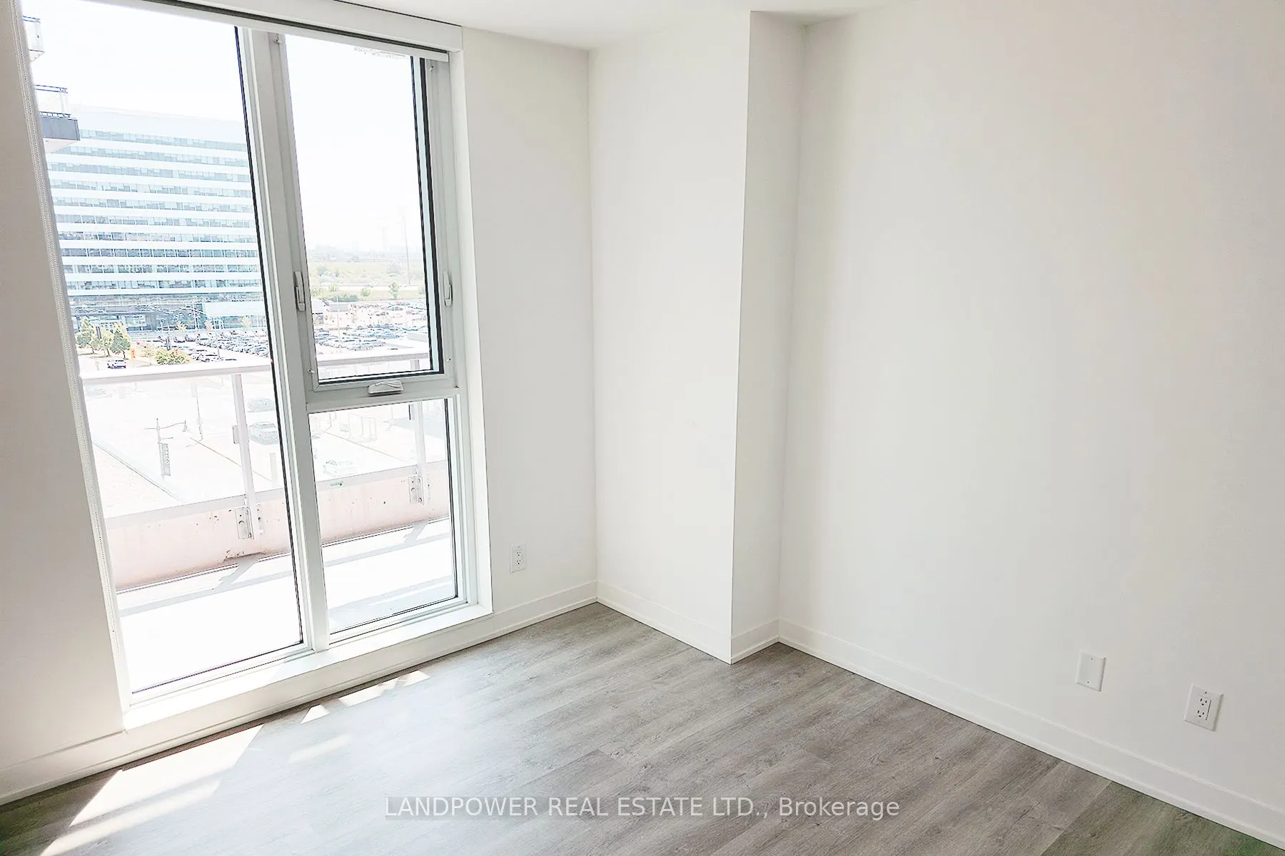8119 Birchmount Road, #819
