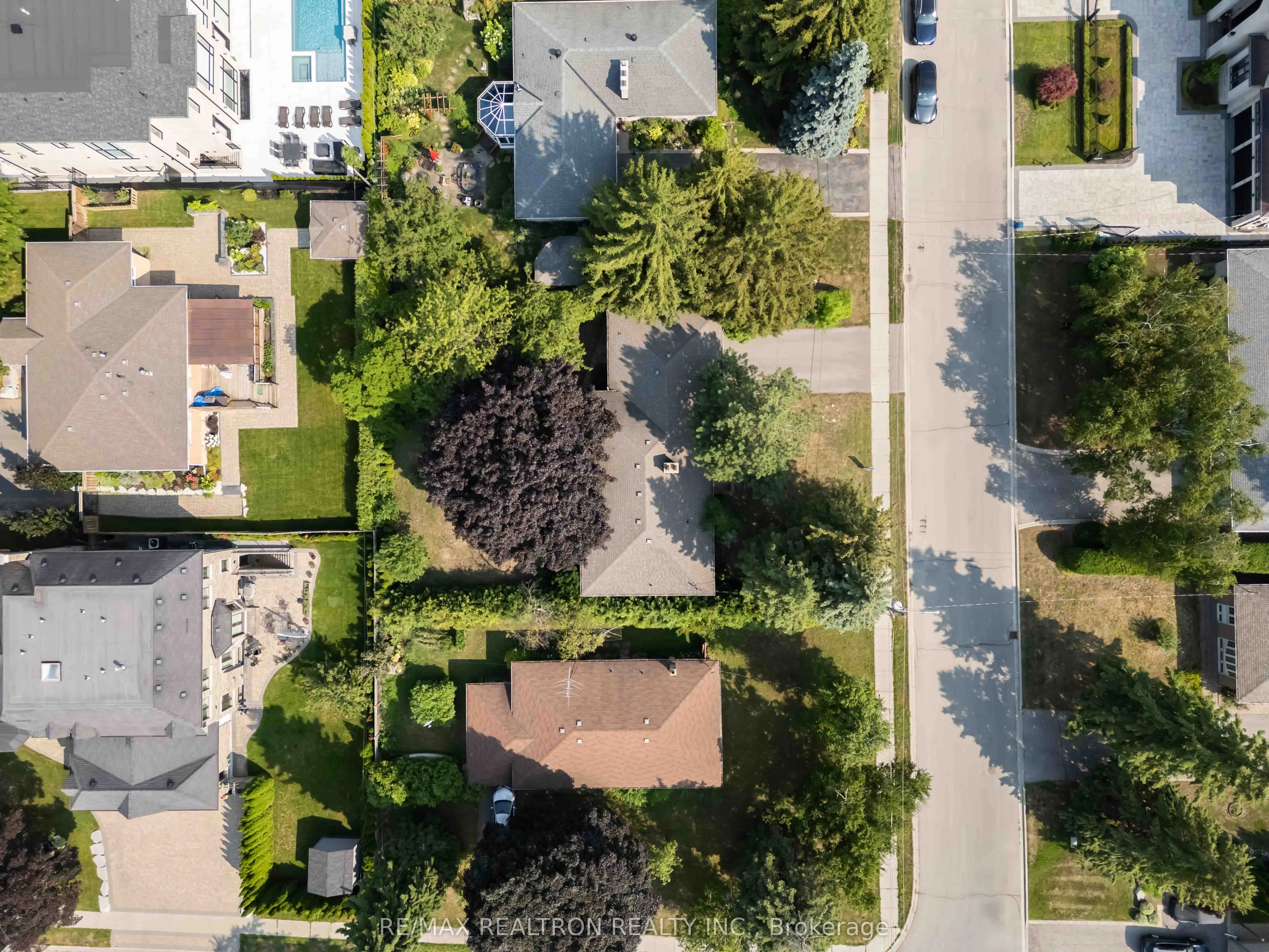 31 Orlon Crescent
