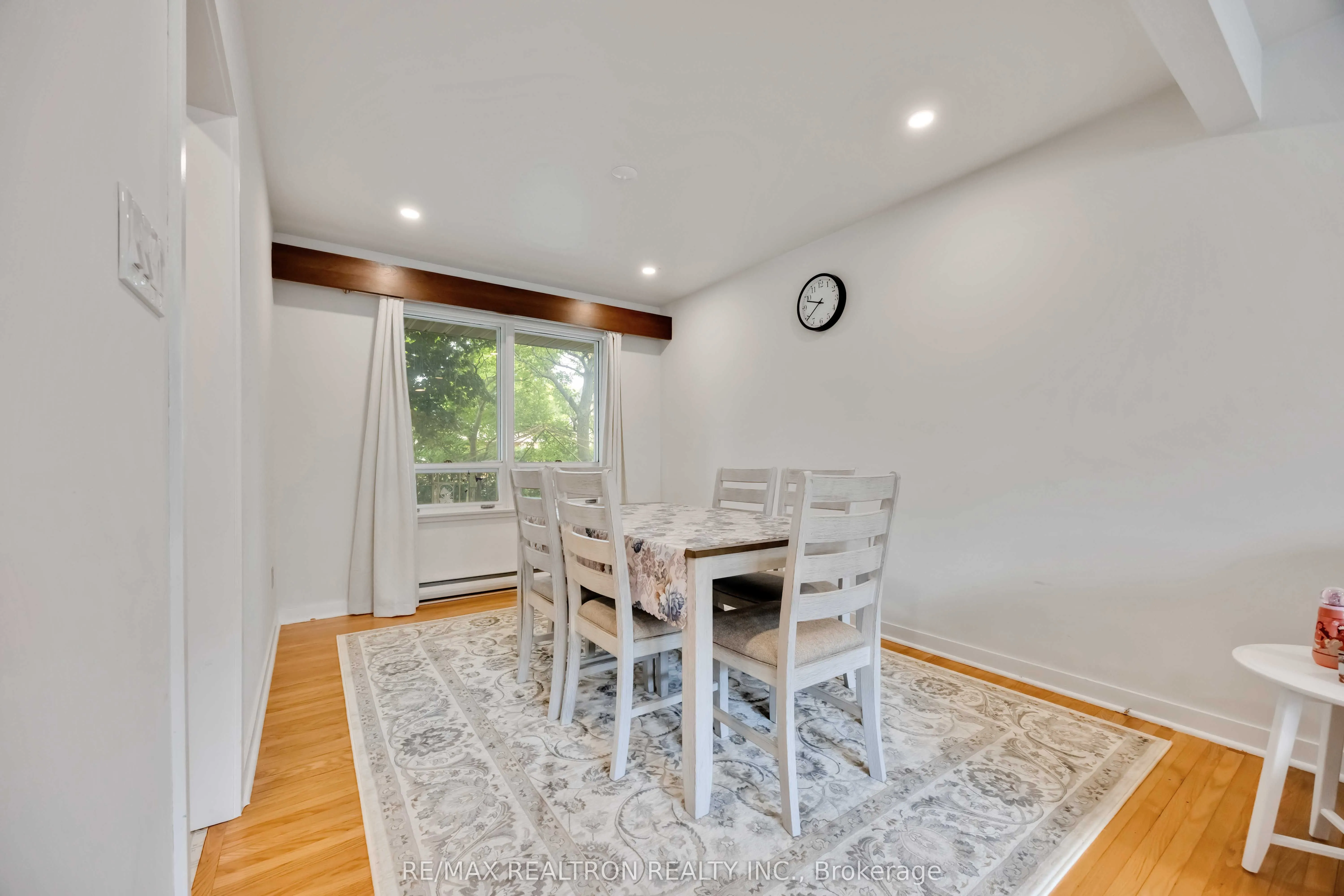 31 Orlon Crescent
