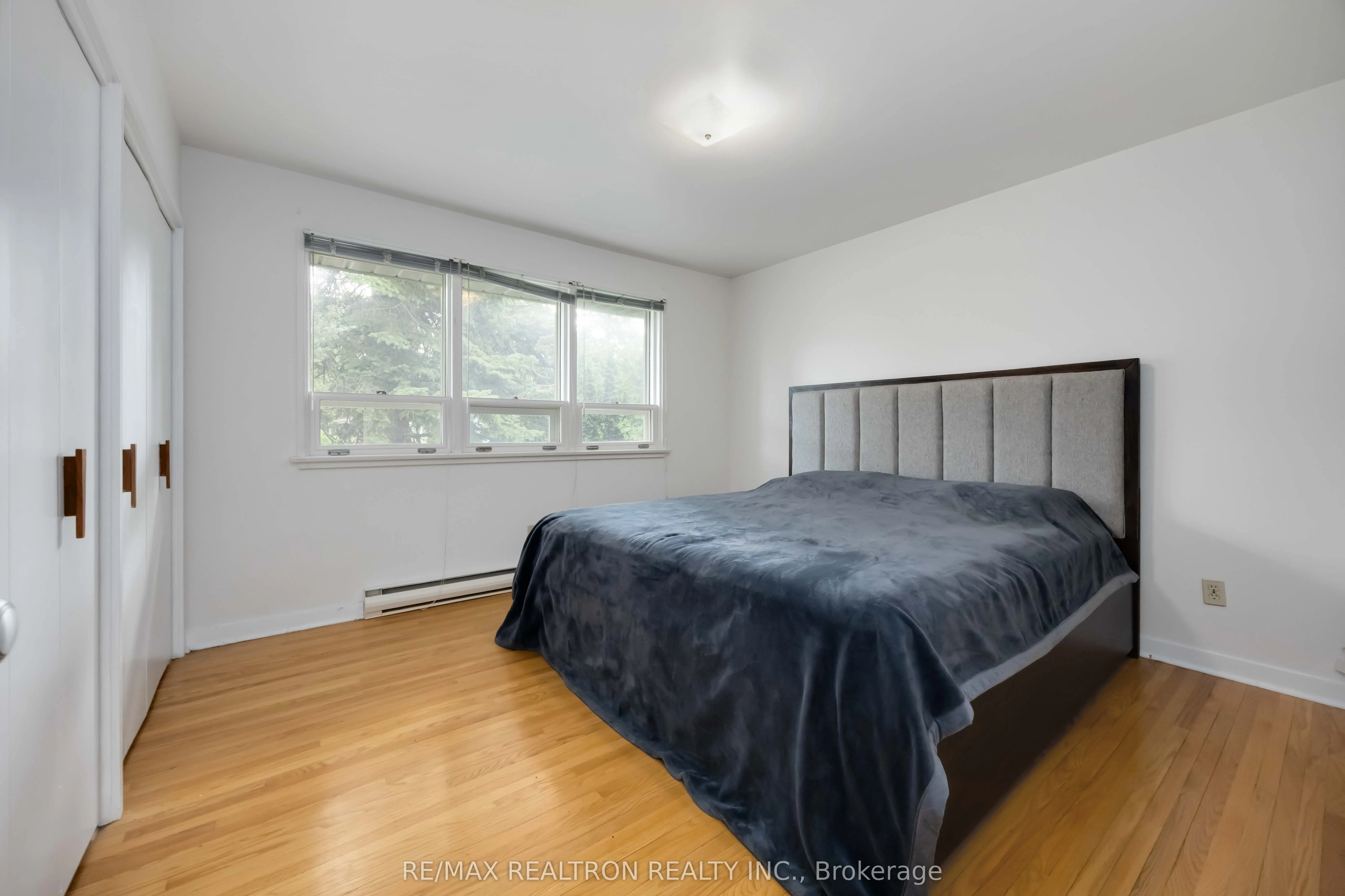 31 Orlon Crescent