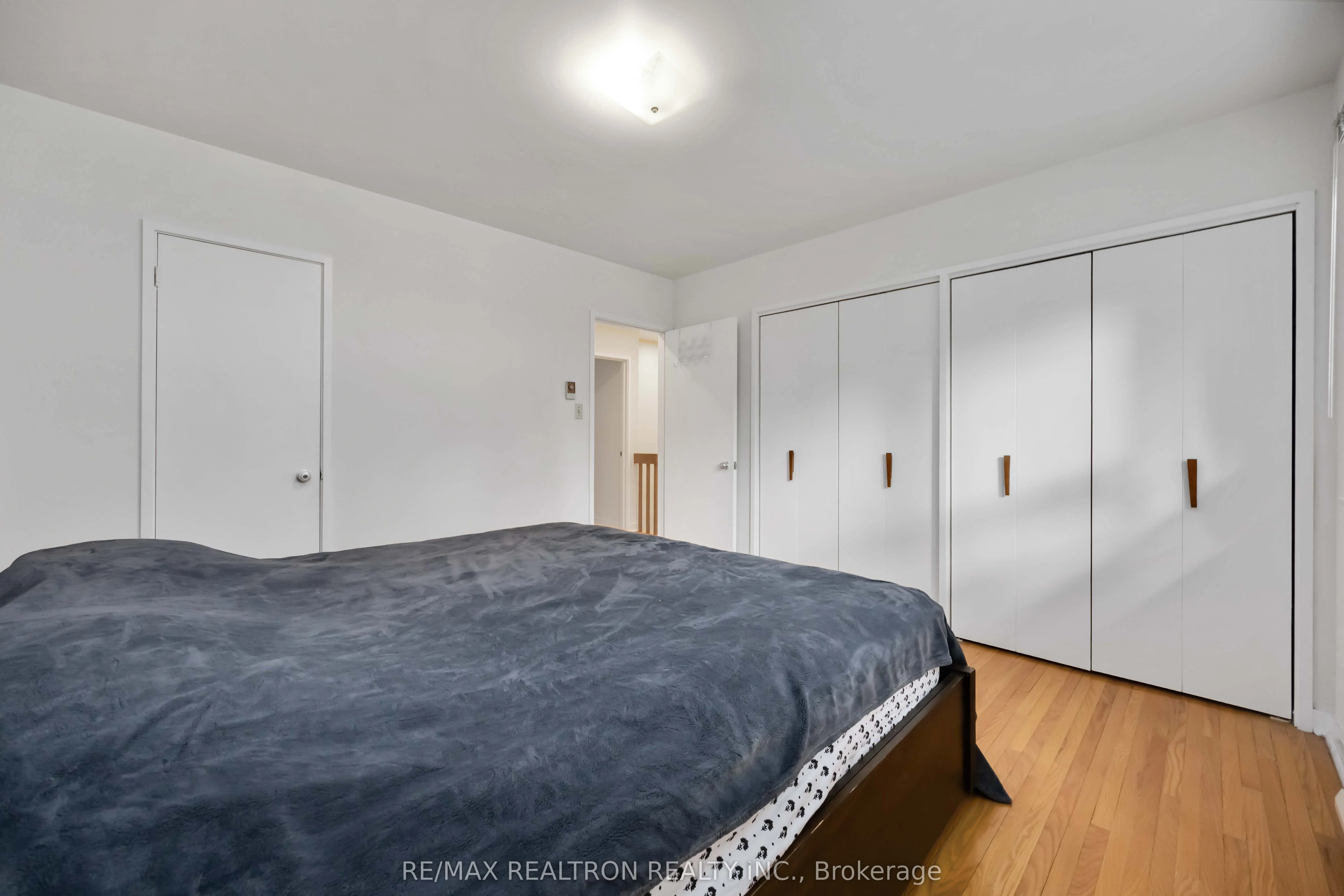 31 Orlon Crescent