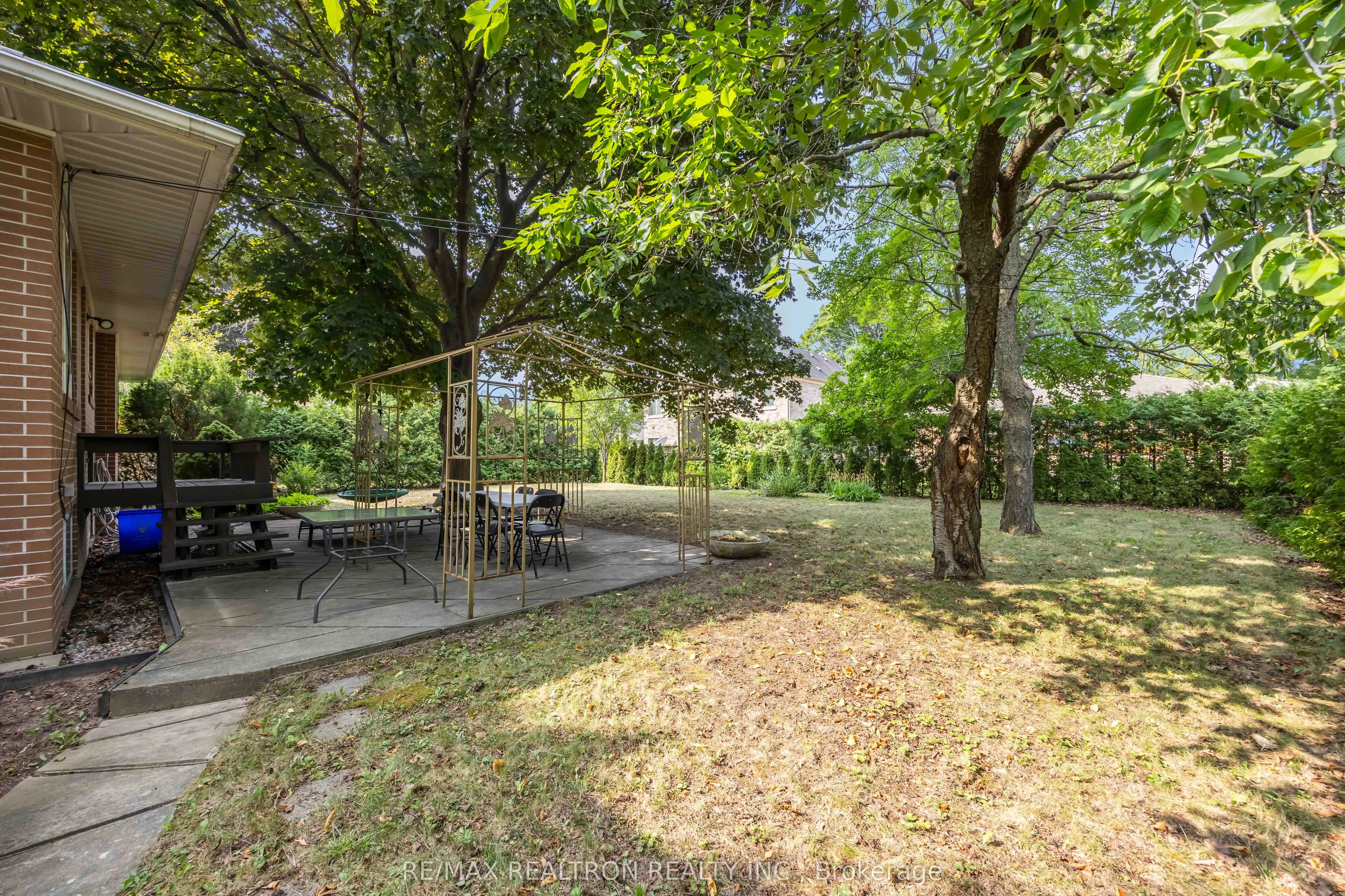 31 Orlon Crescent
