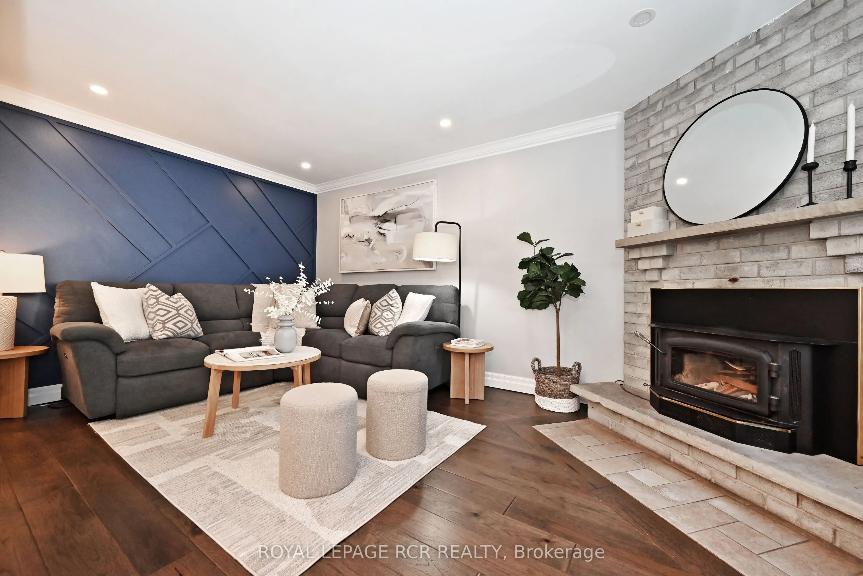 24 Murdock Avenue