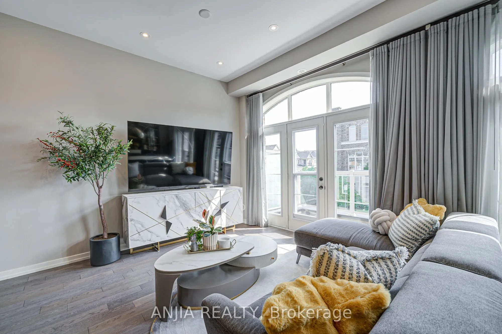 156 Glad Park Avenue, #24