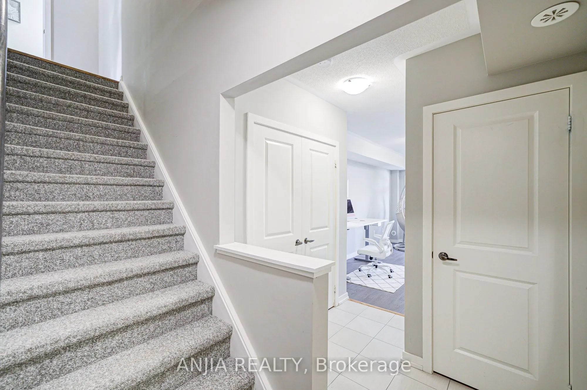 156 Glad Park Avenue, #24