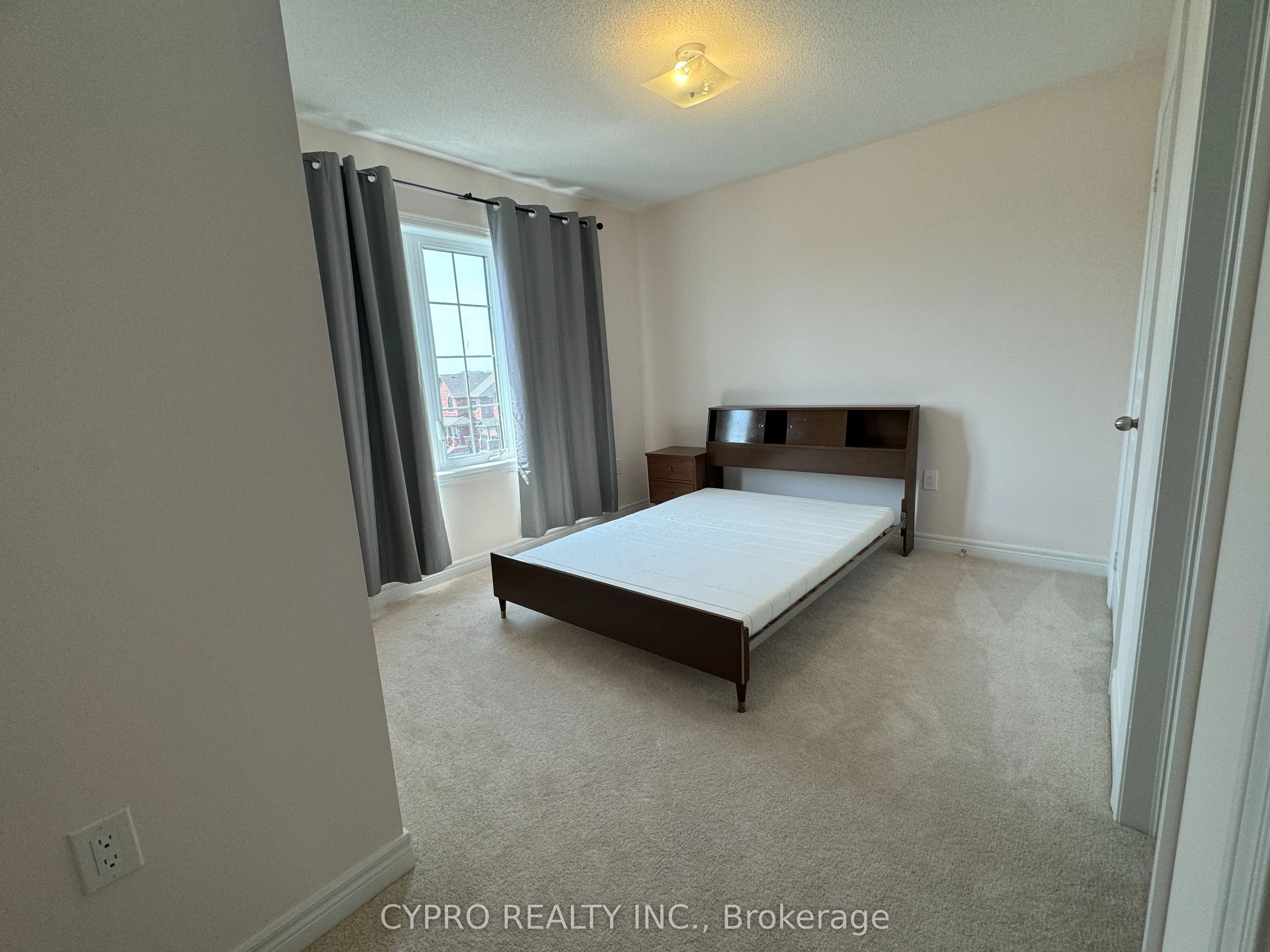 30 Buttonleaf Crescent