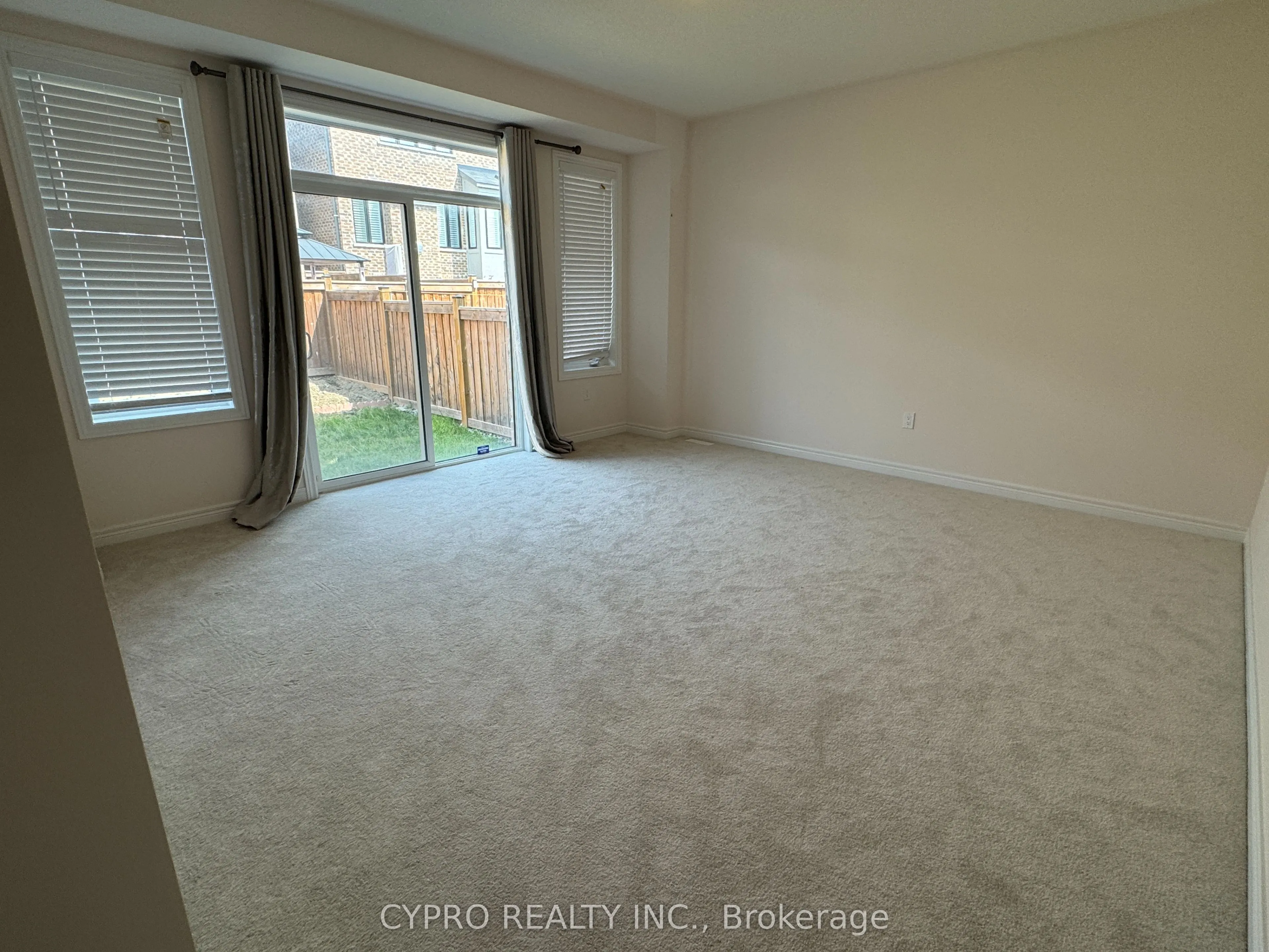 30 Buttonleaf Crescent