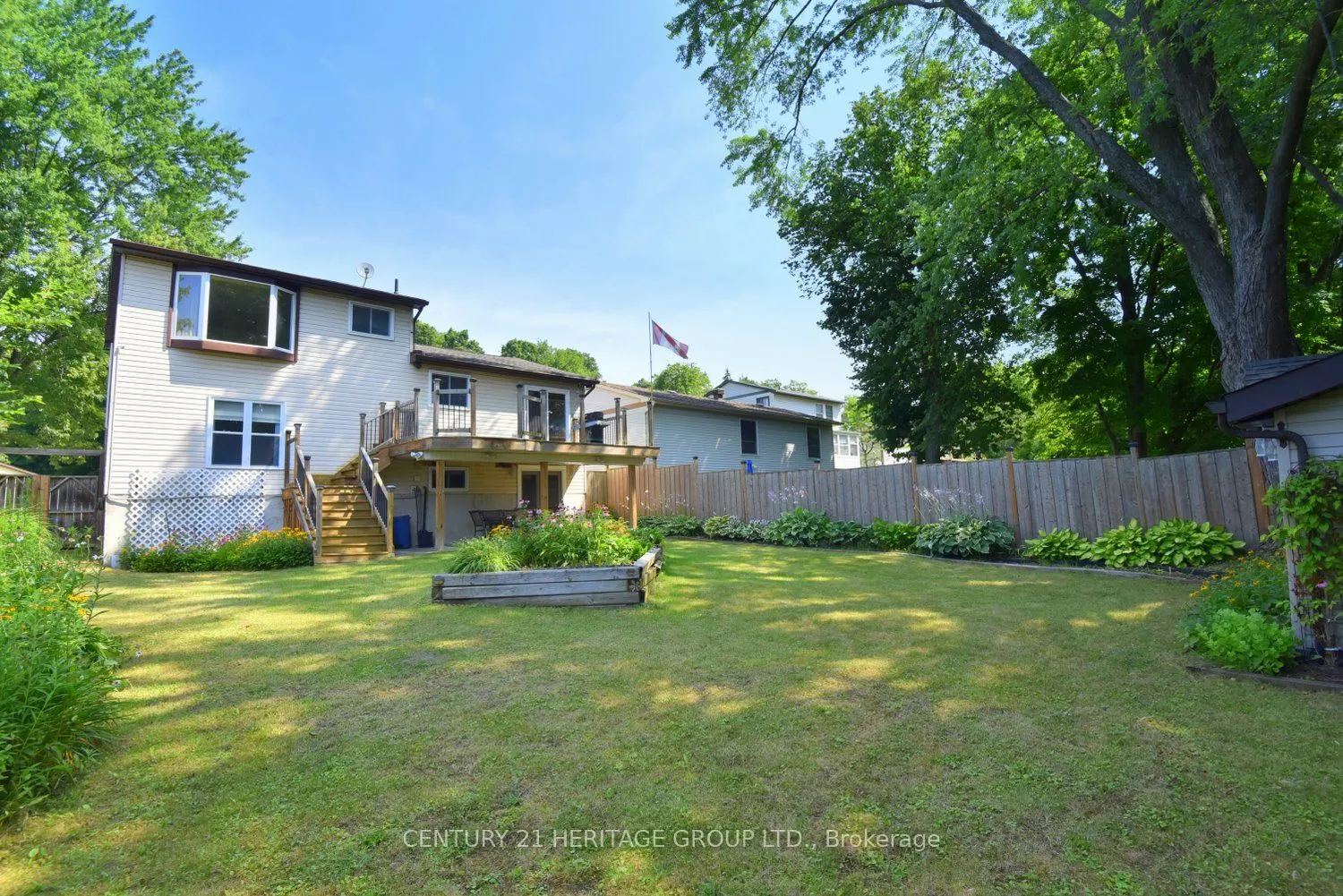 838 Boronia Crescent