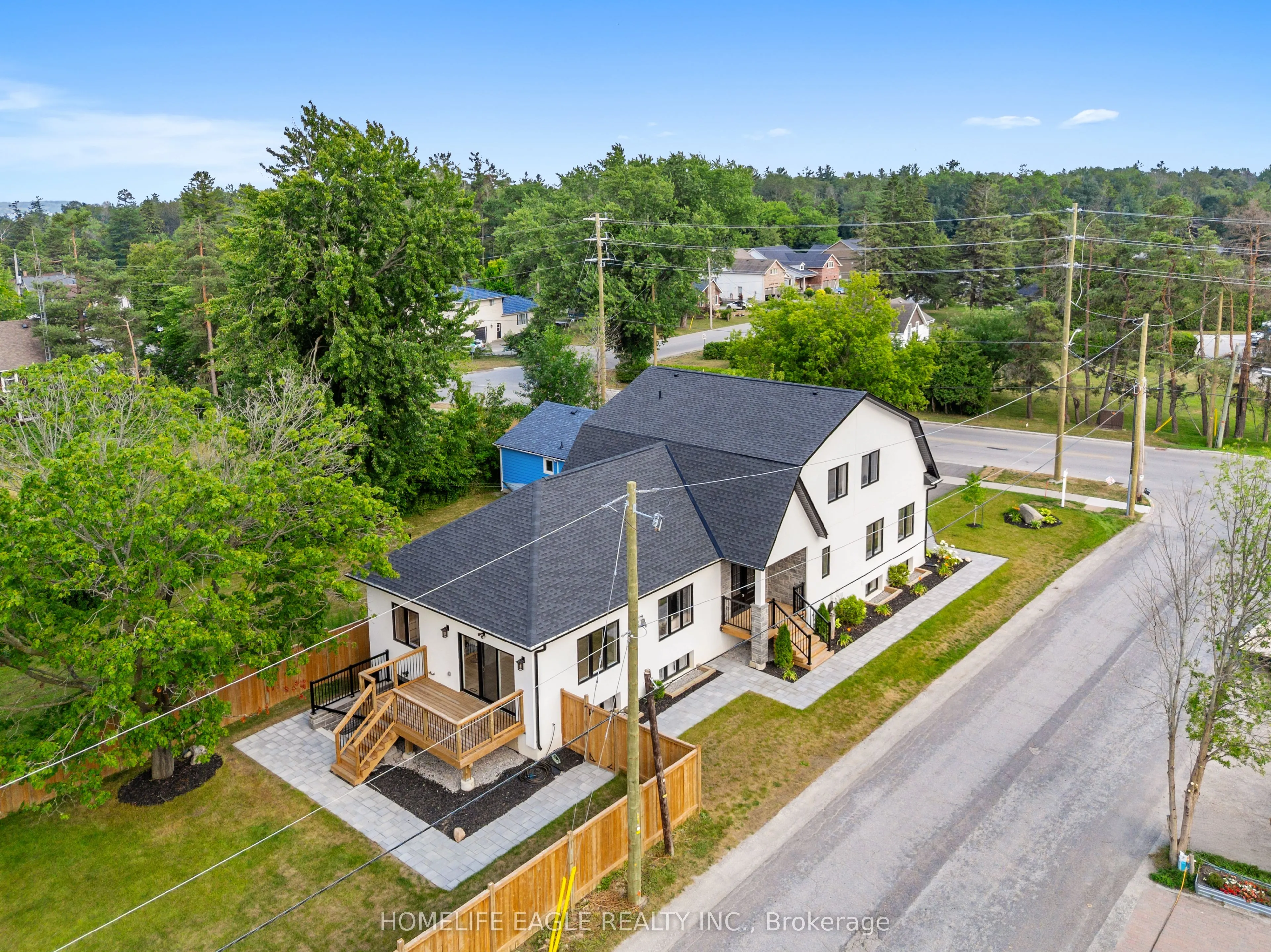 1242 Killarney Beach Road