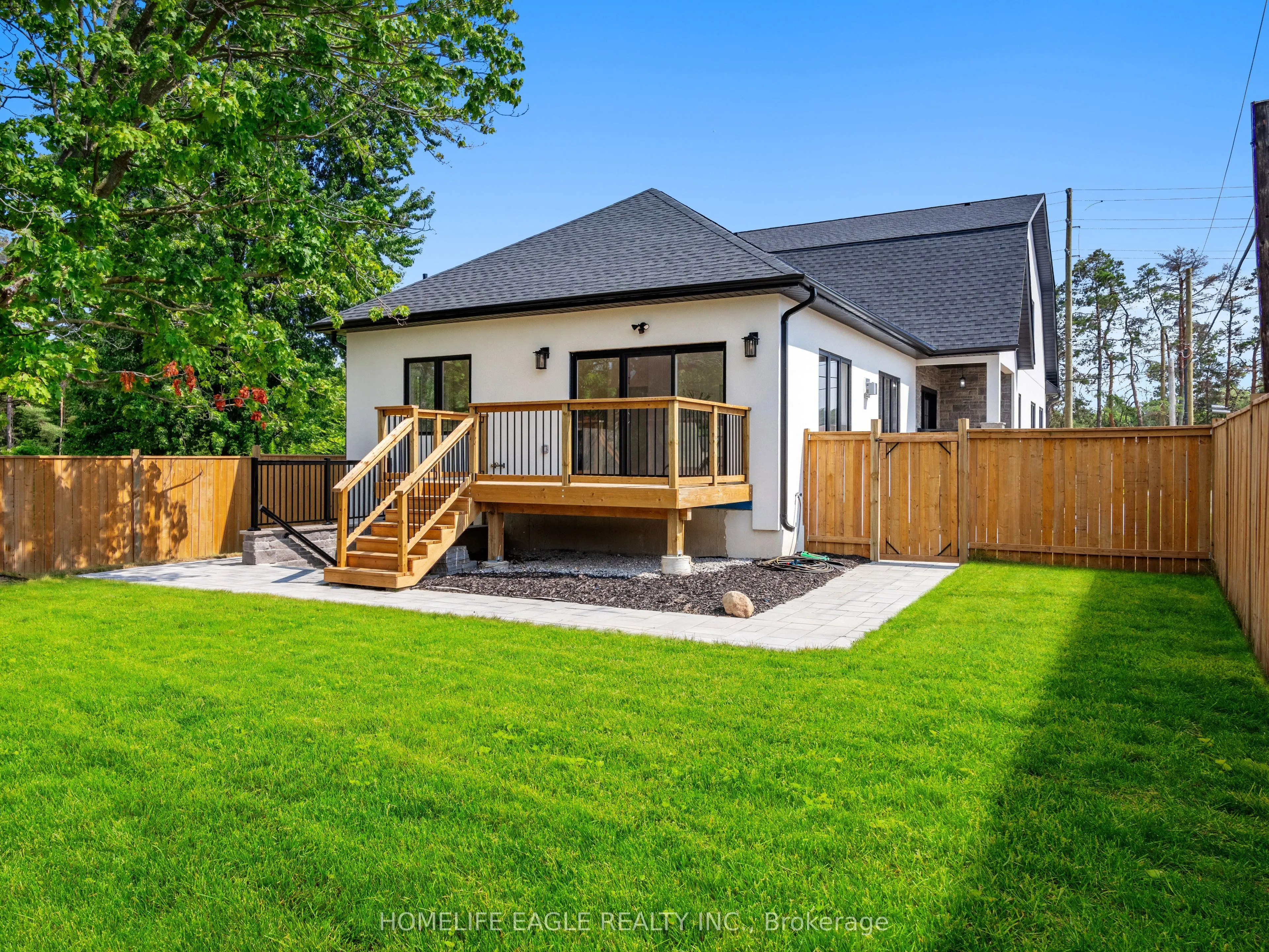 1242 Killarney Beach Road