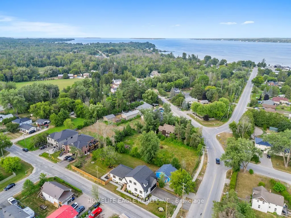 1242 Killarney Beach Road
