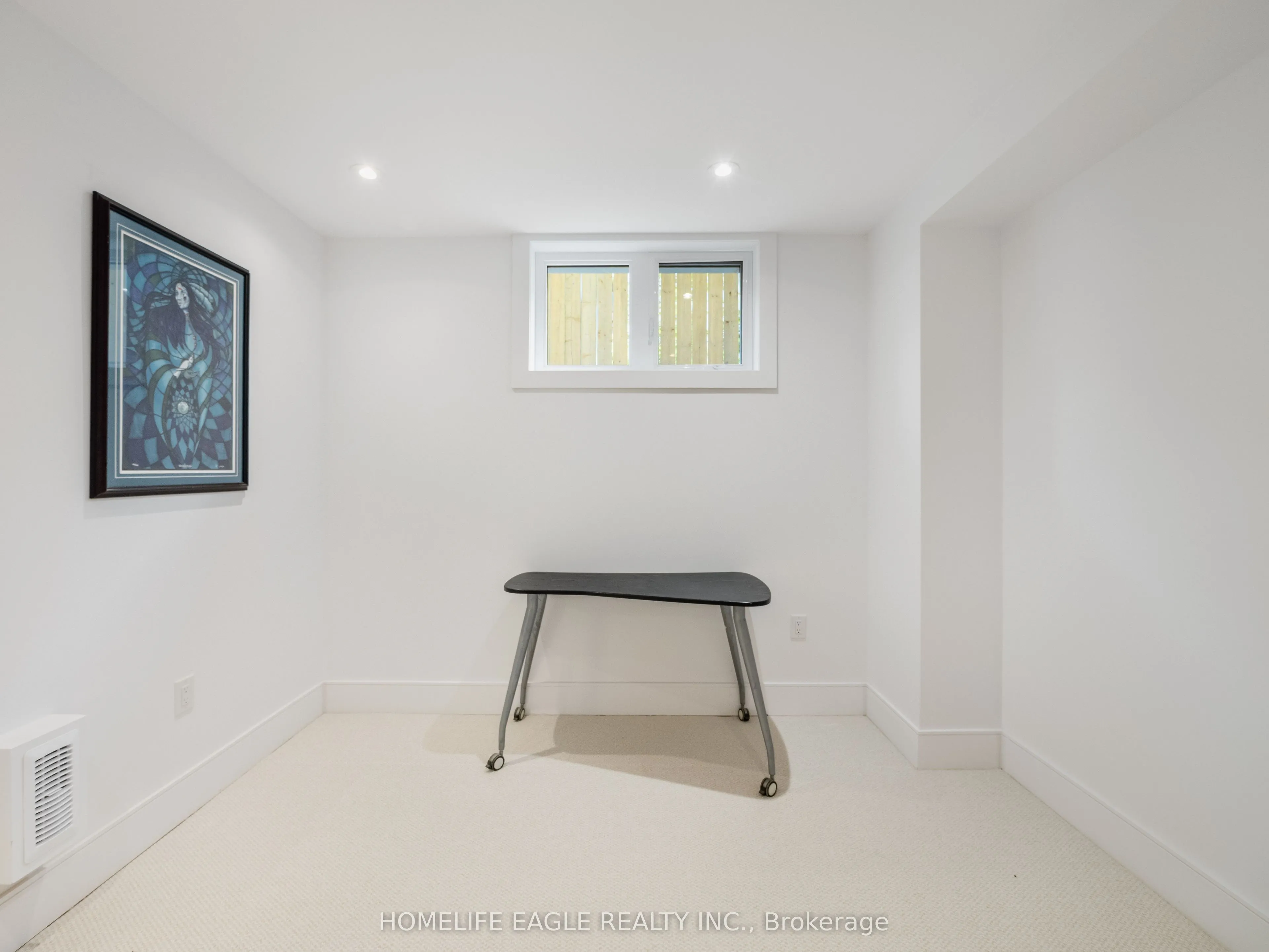 1242 Killarney Beach Road