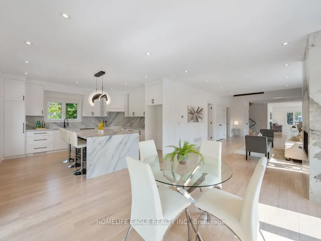 1242 Killarney Beach Road