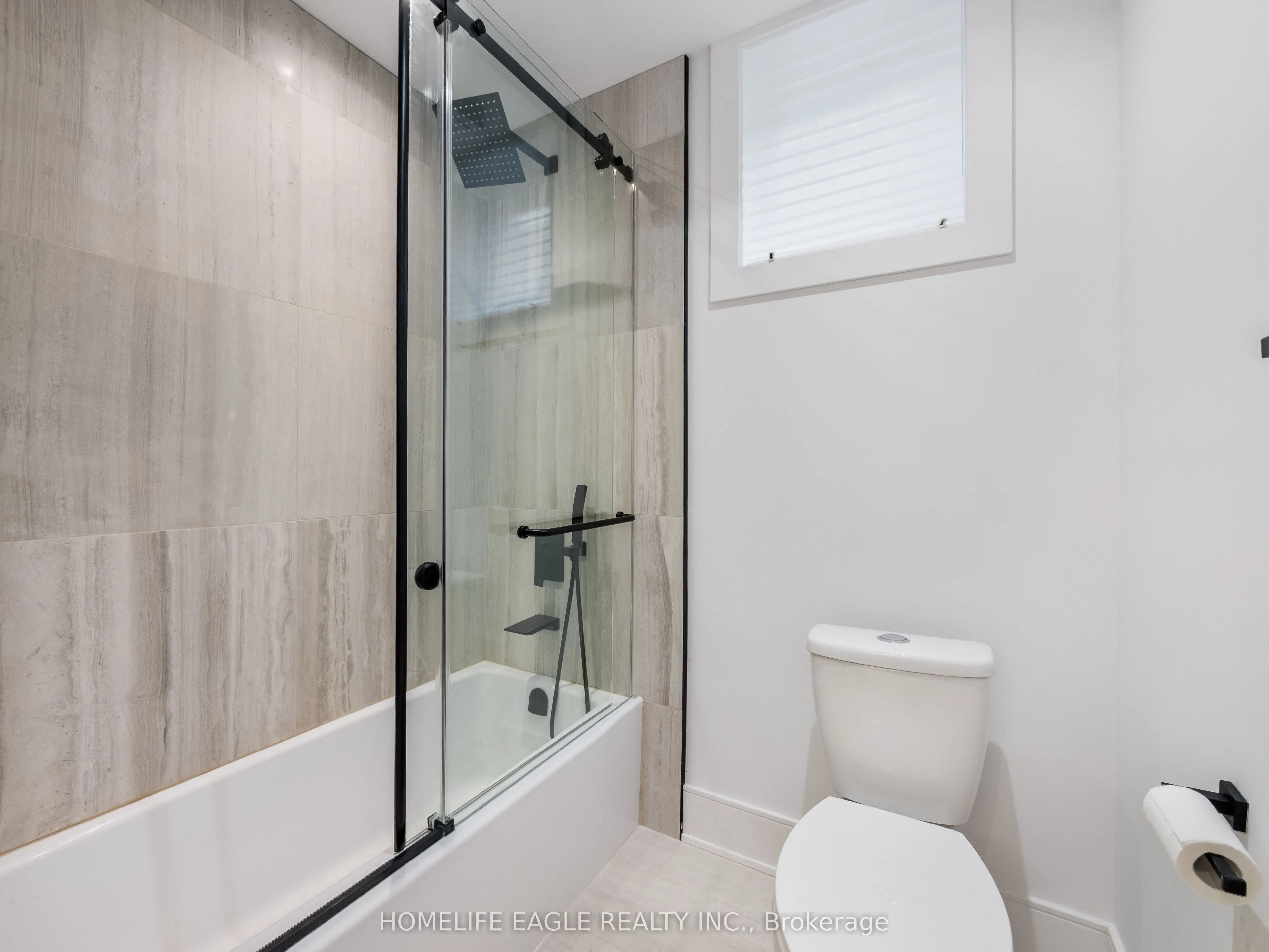 1242 Killarney Beach Road