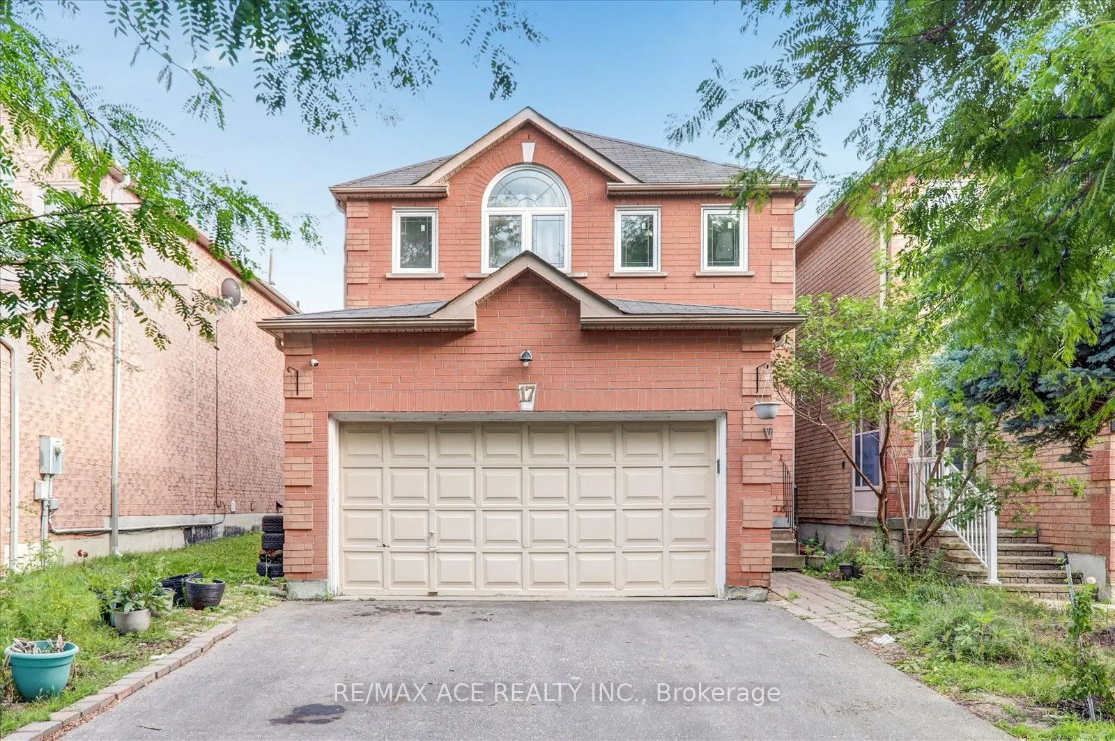 17 Kenborough Court