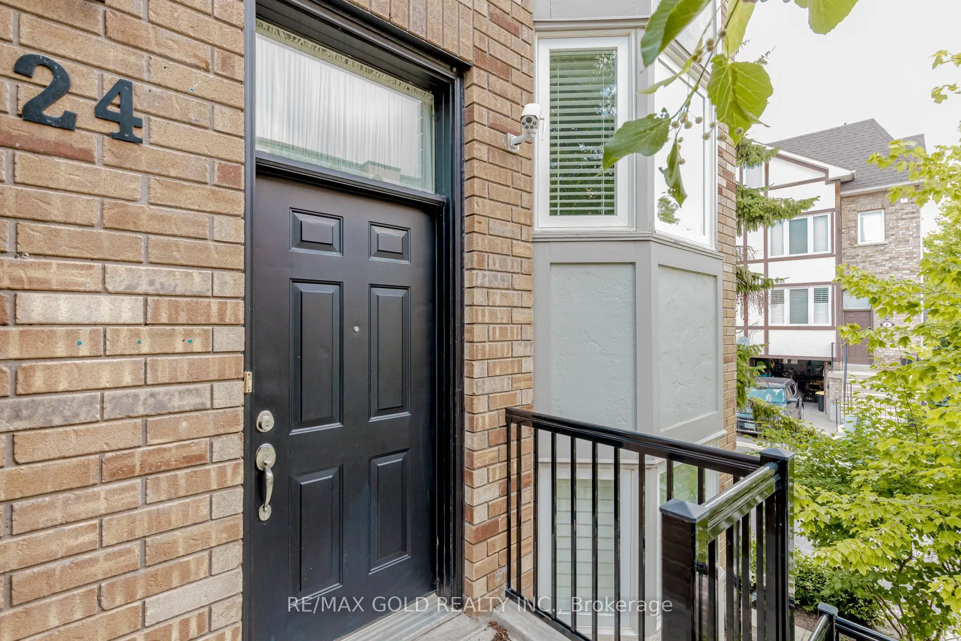 24 Wallace Street, #1