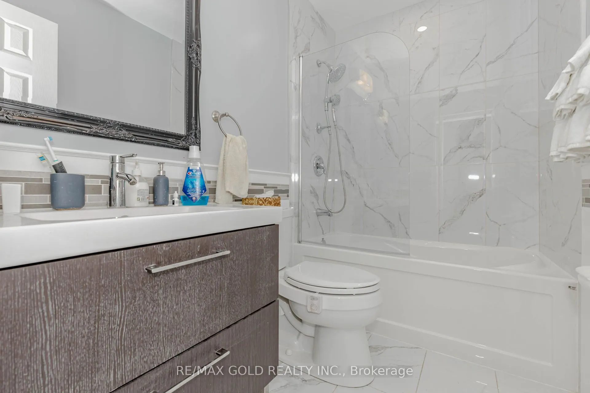 24 Wallace Street, #1