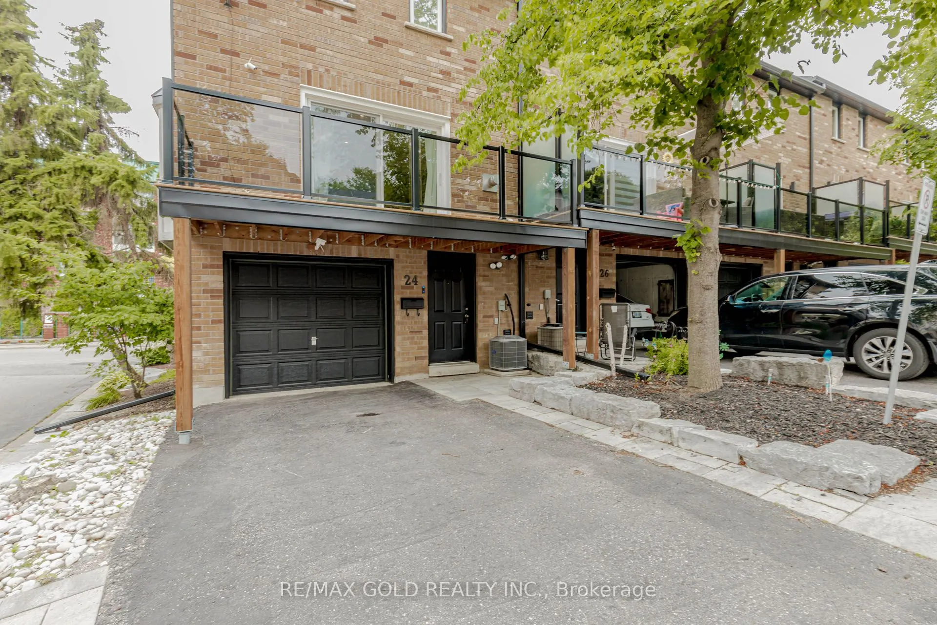 24 Wallace Street, #1
