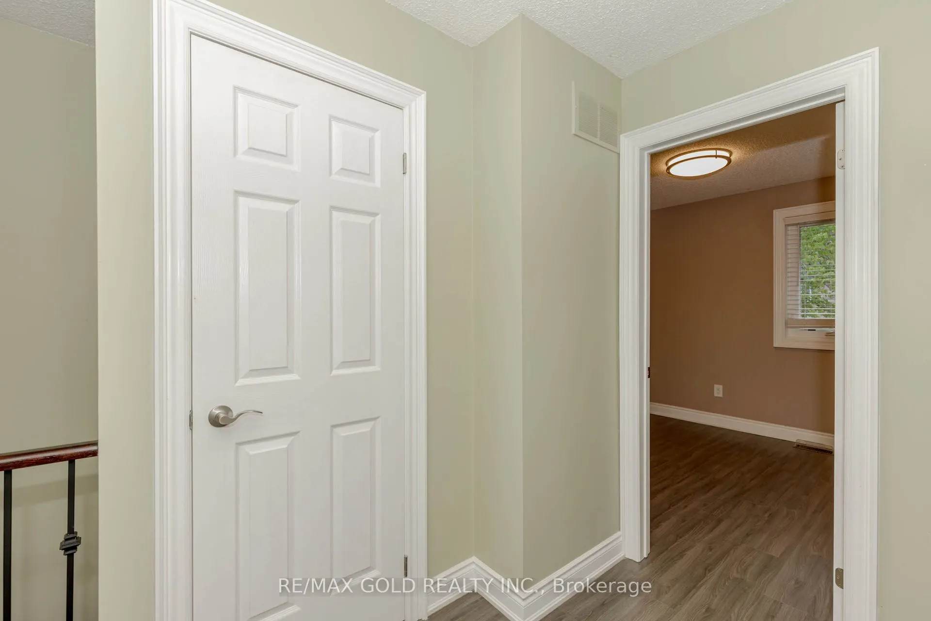 24 Wallace Street, #1