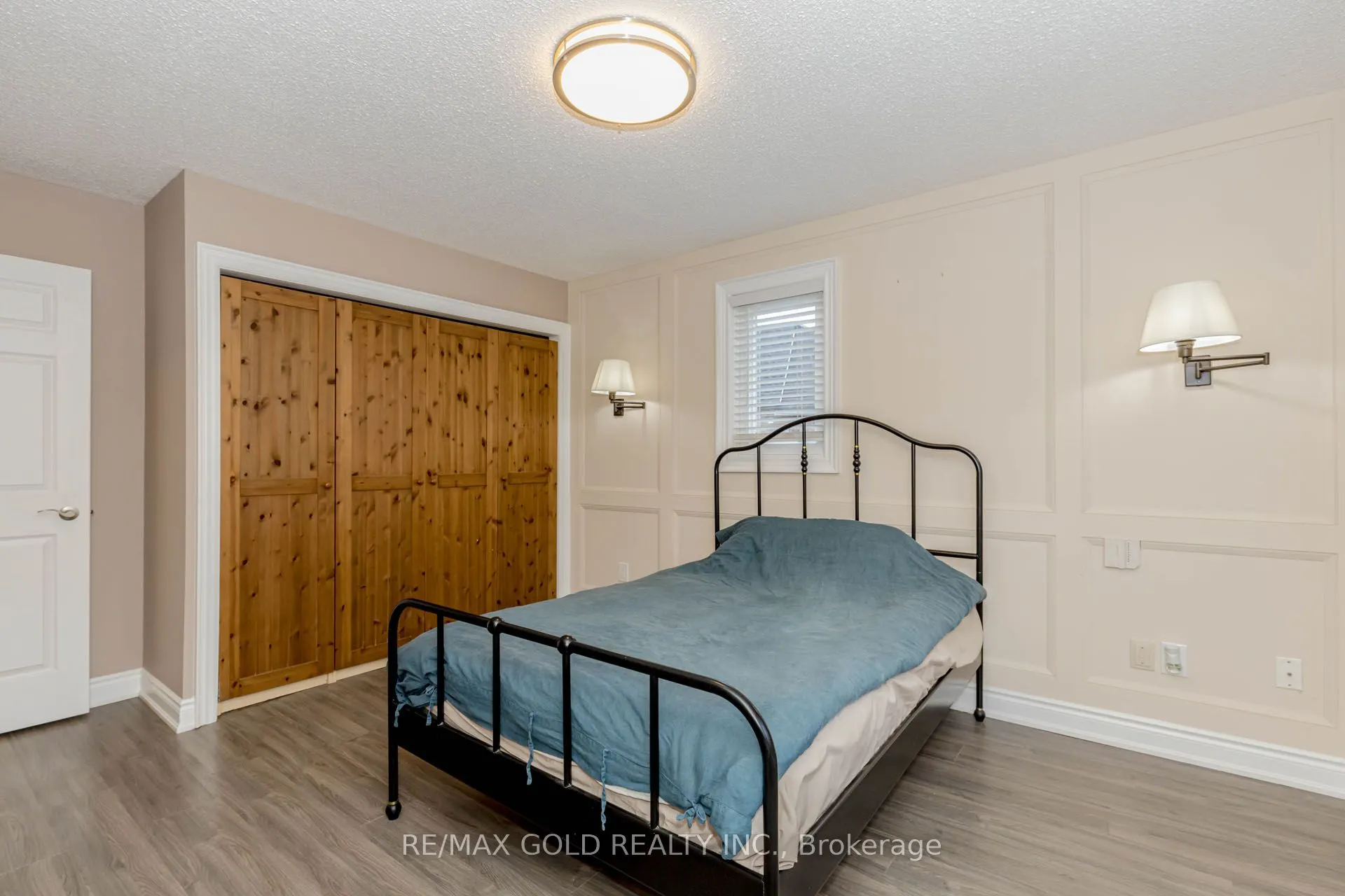 24 Wallace Street, #1