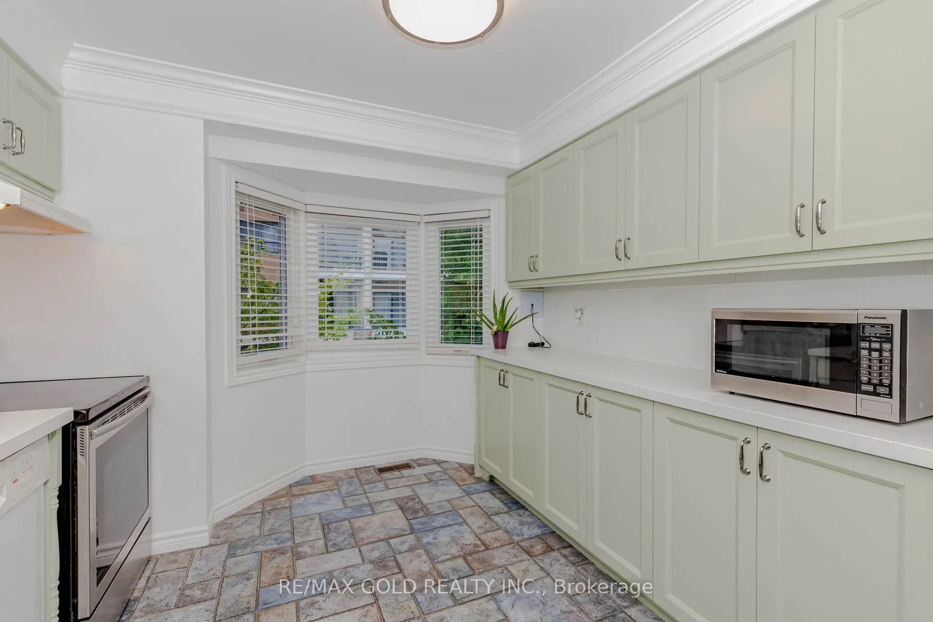 24 Wallace Street, #1