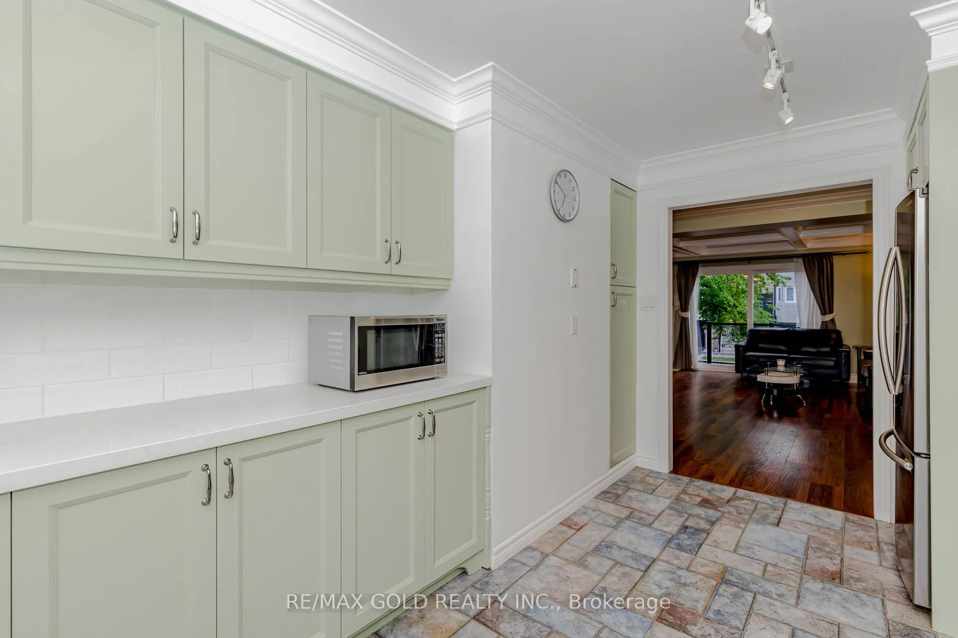 24 Wallace Street, #1