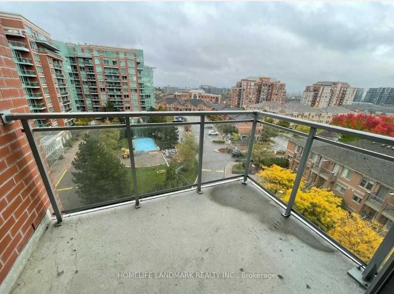 48 Suncrest Boulevard, #805