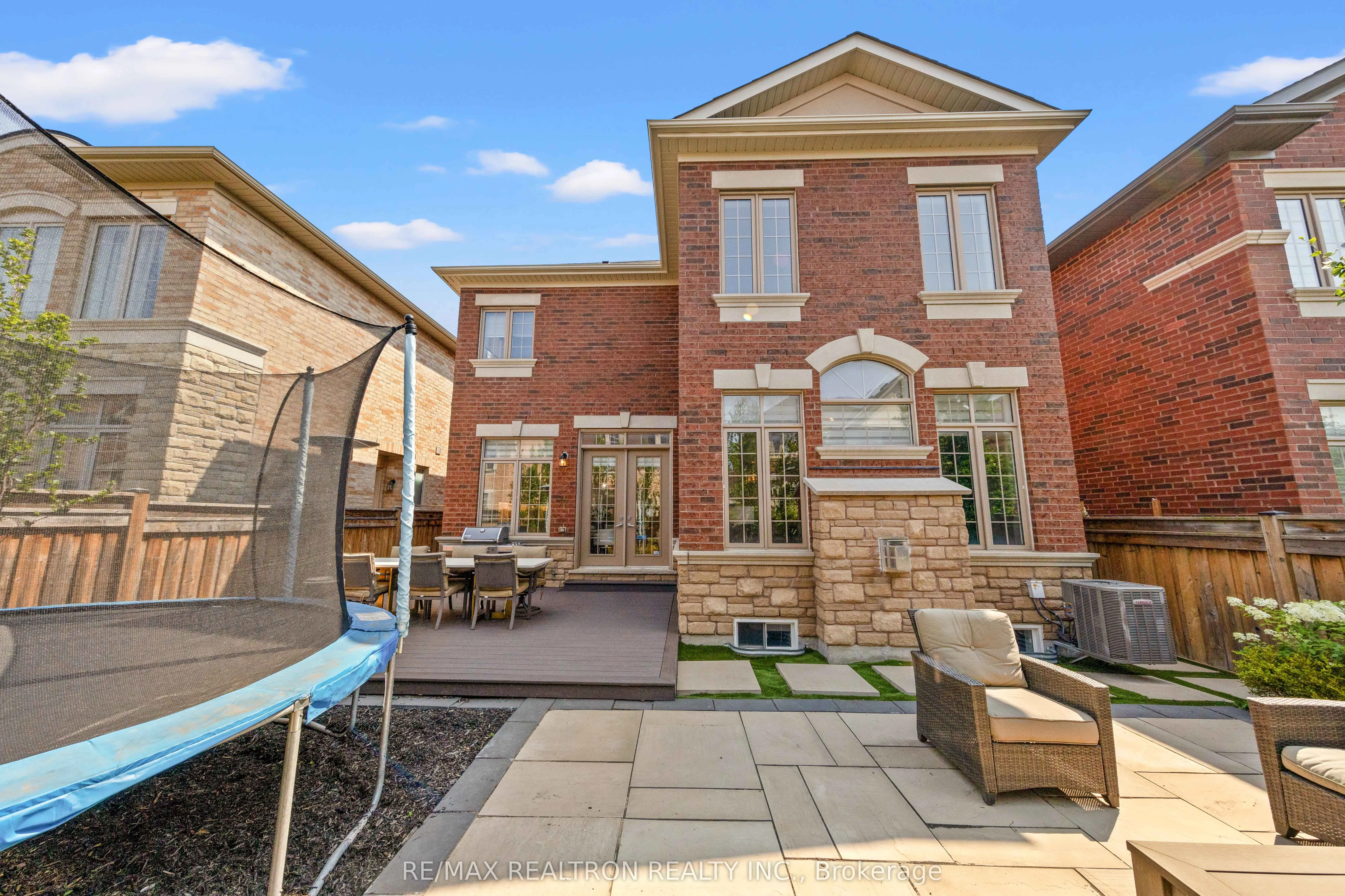 92 Chaiwood Court