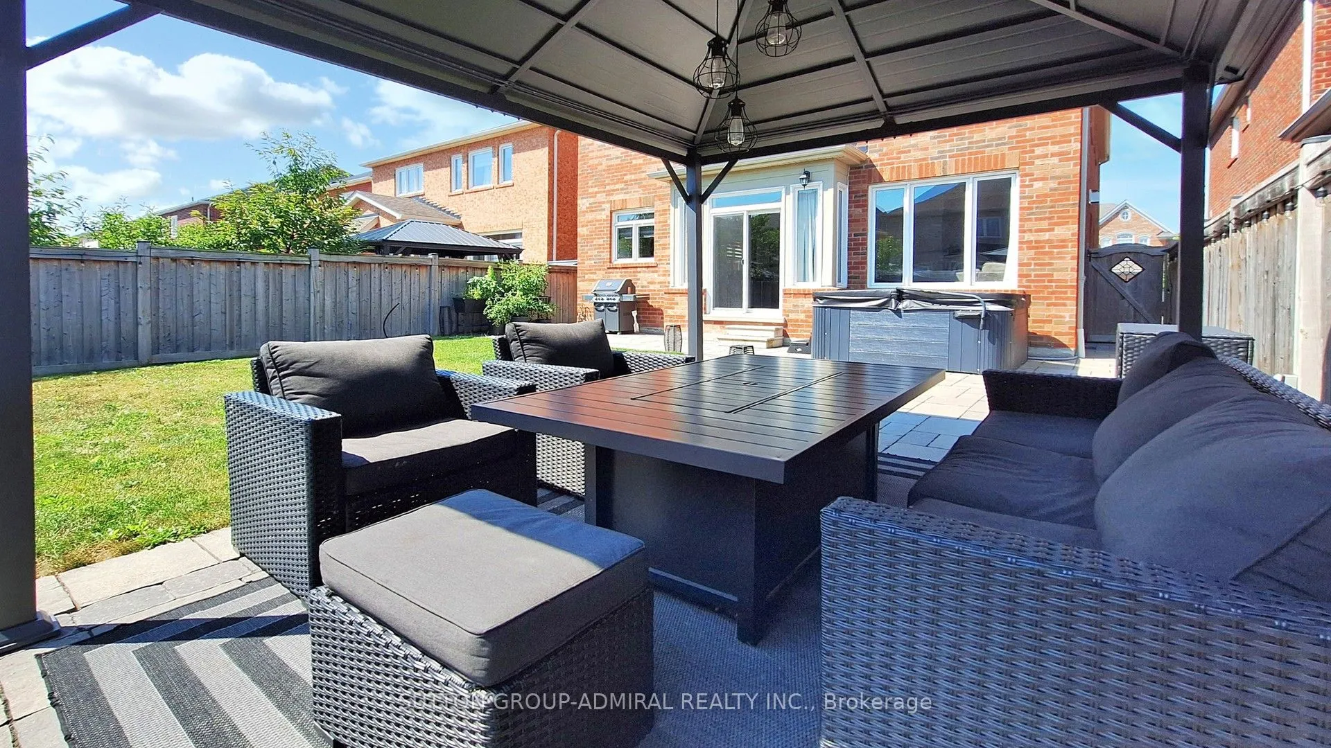 108 Stewart Crescent